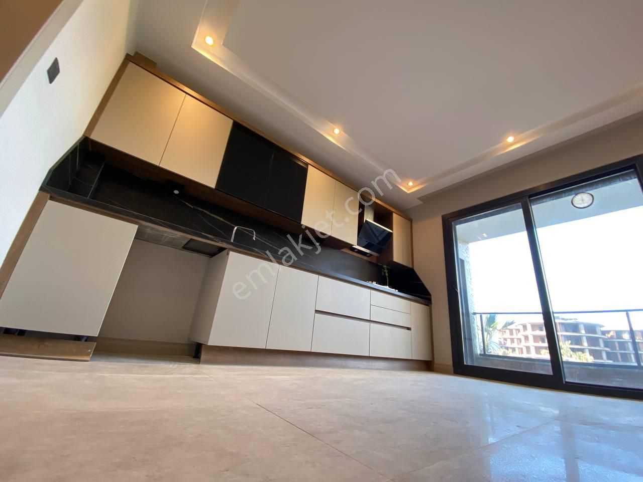 Uytundan Örende Havuzlu Ultralüks 4+1 Kiralık Akıllı Daire - Görsel 30