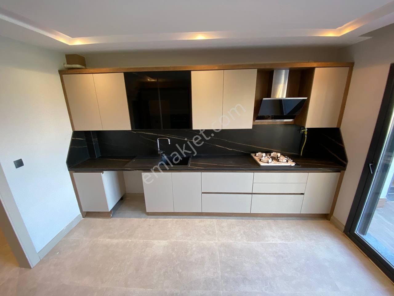 Uytundan Örende Havuzlu Ultralüks 4+1 Kiralık Akıllı Daire - Görsel 29