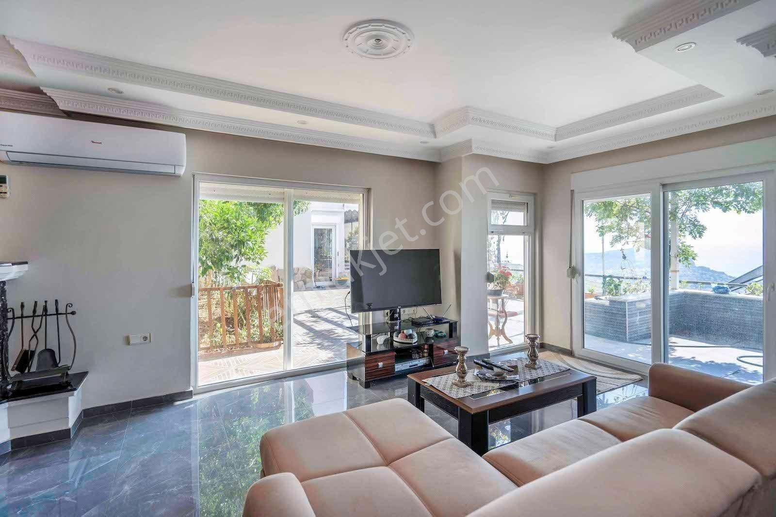 Alanya / Bektaş’ta Satılık Vatandaşlığa Uygun 3+1 Dublex Villa - Görsel 6