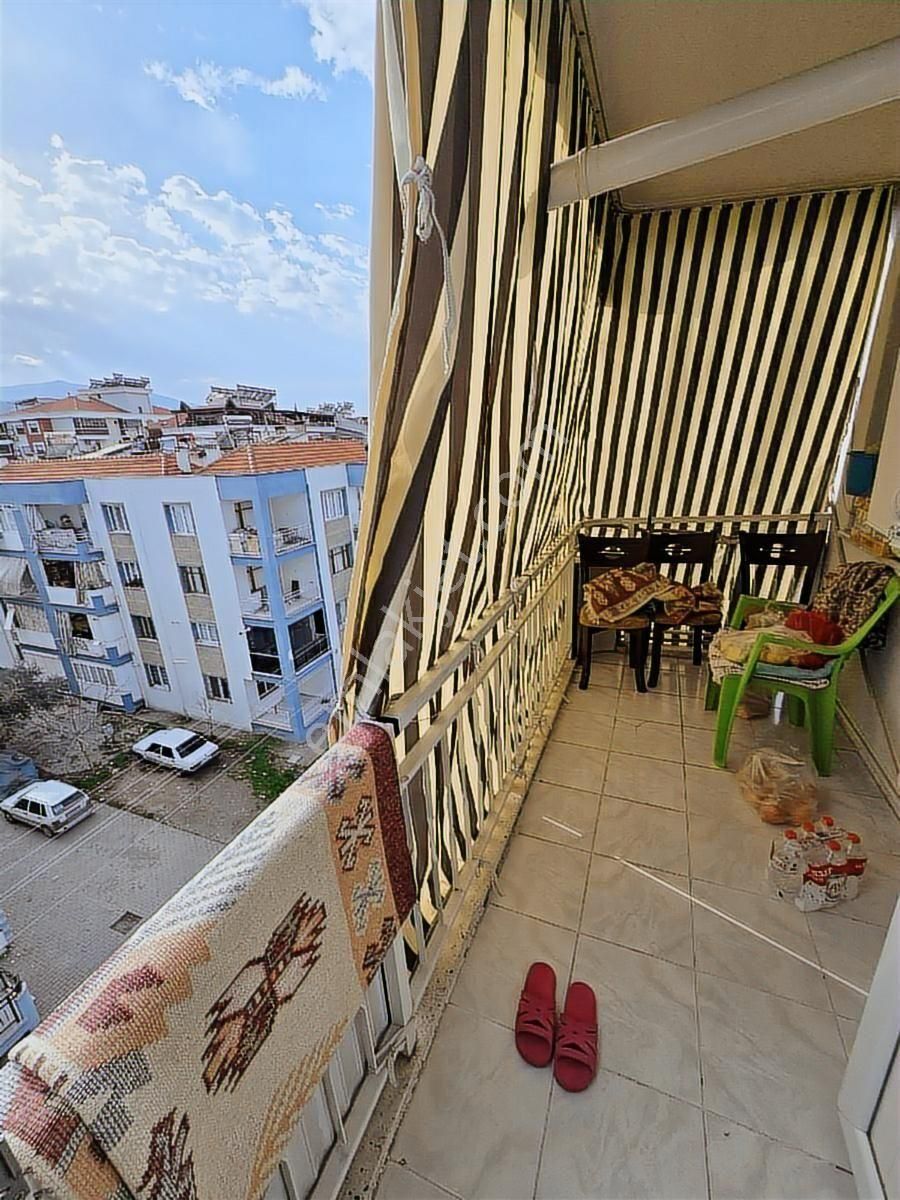 Satılık Yörükte 3+1 130 M2 Tadilatlı Kombili Fırsat Daire - Görsel 13