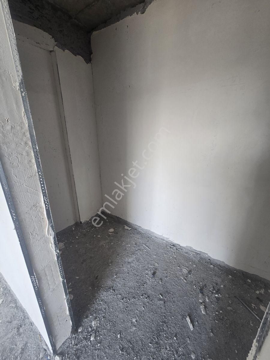 Satılık Avarda 3+1 135 M2 Giyinme Odalı Lüks Ara Kat - Görsel 12
