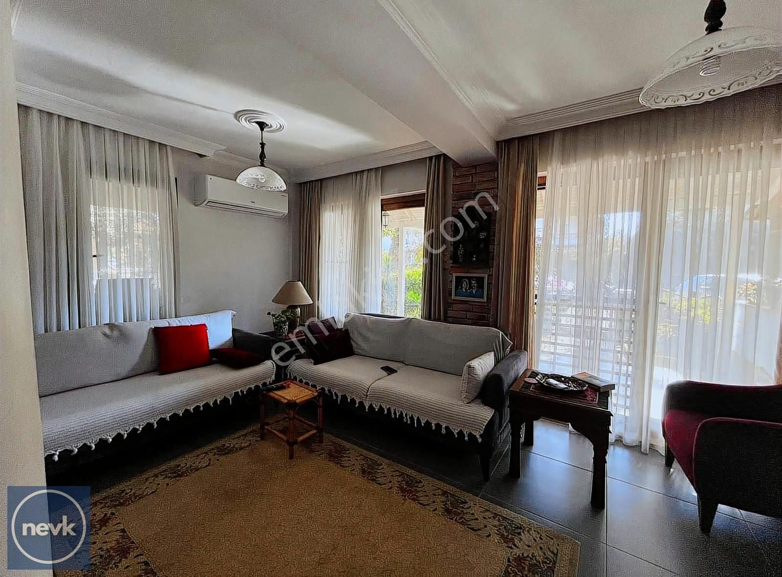 Nevk 'ten Akarcada Köşe Parsel Sahile 100 M Mesafede Villa - Görsel 13