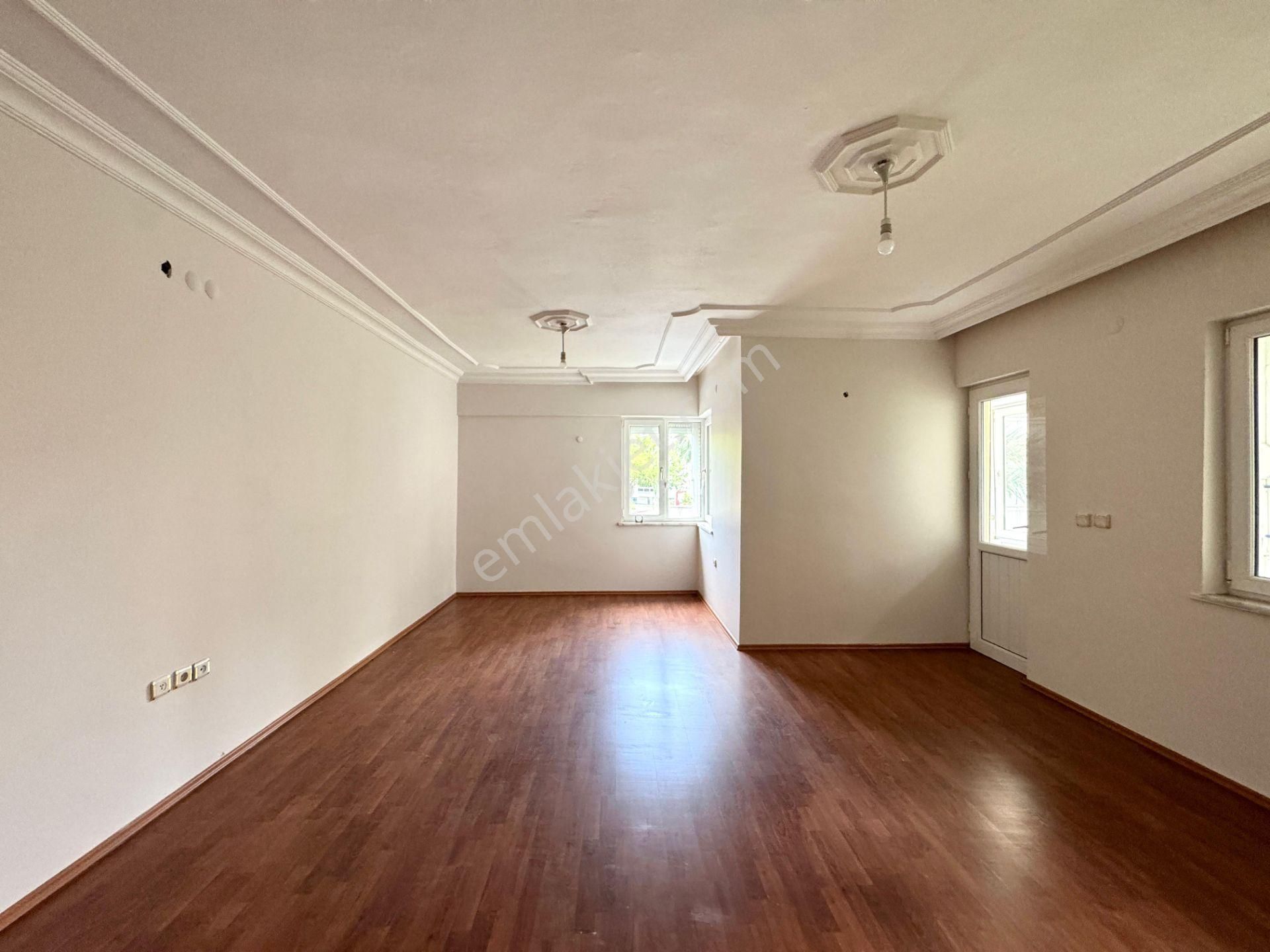 Yenigünde Çok Geniş Kullanışlı Site İçi 3+1 Daire - Görsel 5