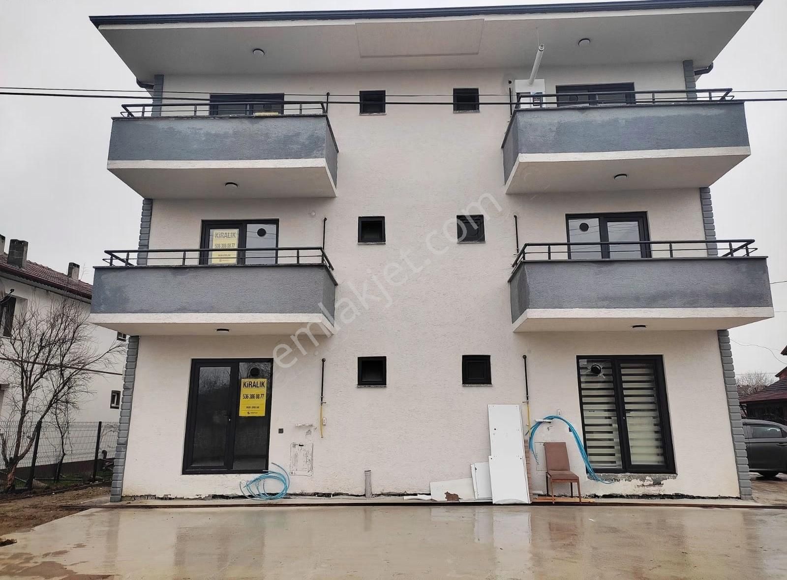 Akyazı İnönü Mah. 1+1 Orta Kat 51m2 Koridorlu Kiralık Sıfır Dair - Görsel 15