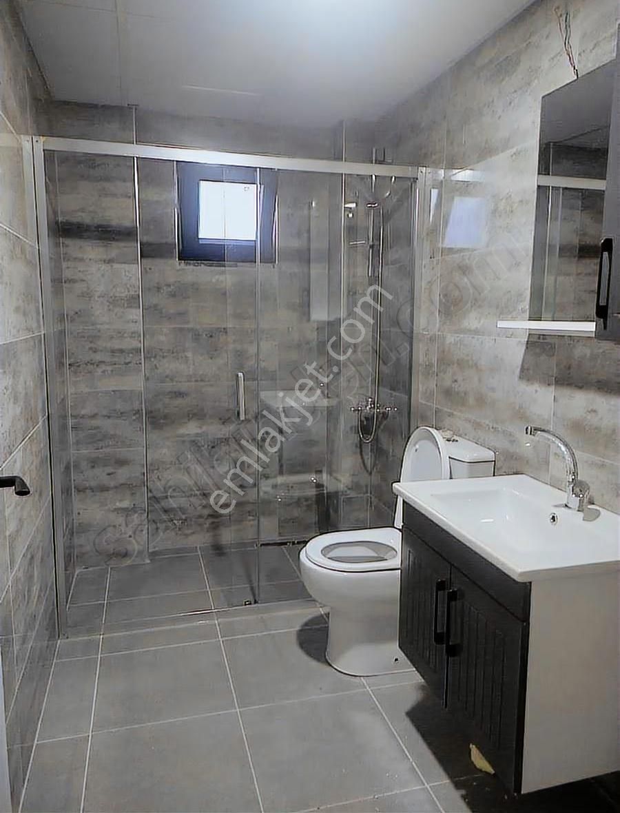 Akyazı İnönü Mah. 1+1 Orta Kat 51m2 Koridorlu Kiralık Sıfır Dair - Görsel 4
