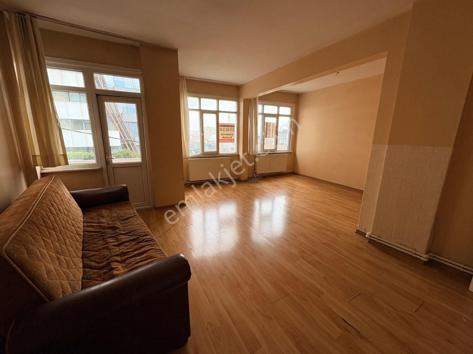 F-l Den Kadıköy Metrobüs Durağı, Evlendirme Dairesi Yürüme 3+1 - Görsel 16