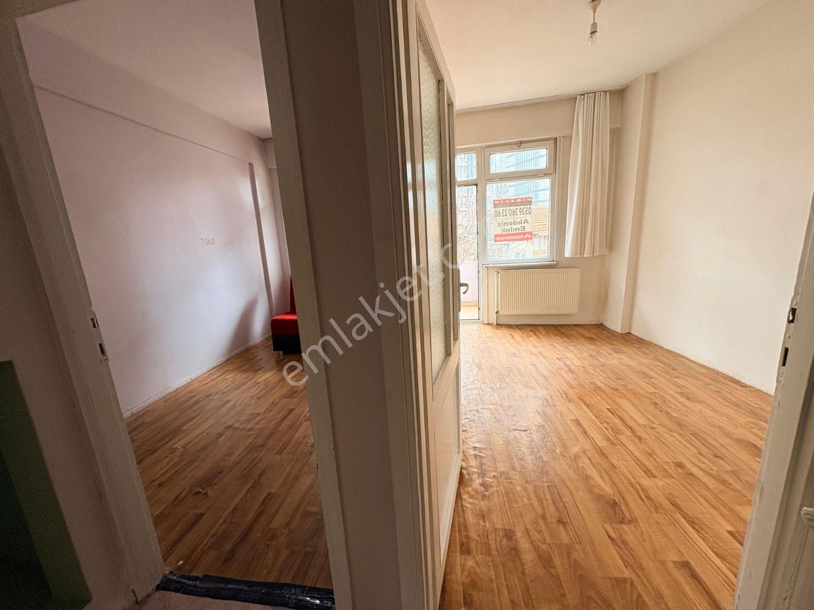 F-l Den Kadıköy Metrobüs Durağı, Evlendirme Dairesi Yürüme 3+1 - Görsel 7