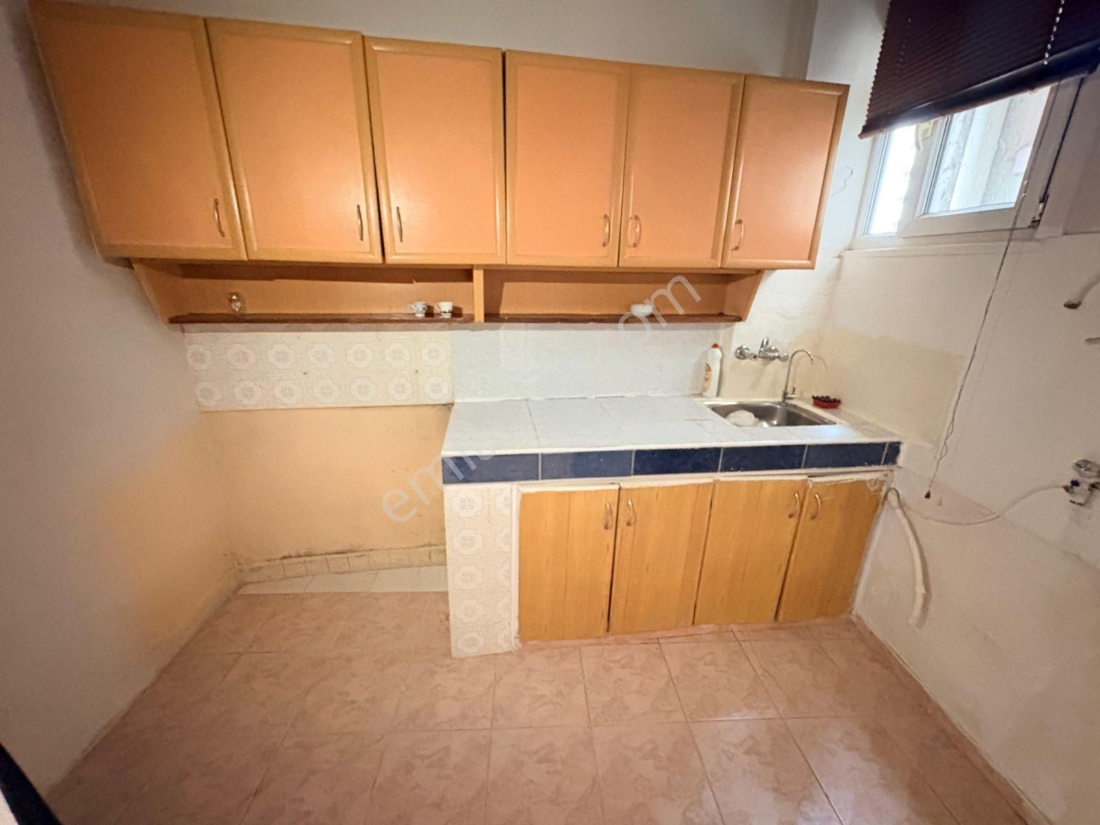 F-l Den Kadıköy Metrobüs Durağı, Evlendirme Dairesi Yürüme 3+1 - Görsel 2