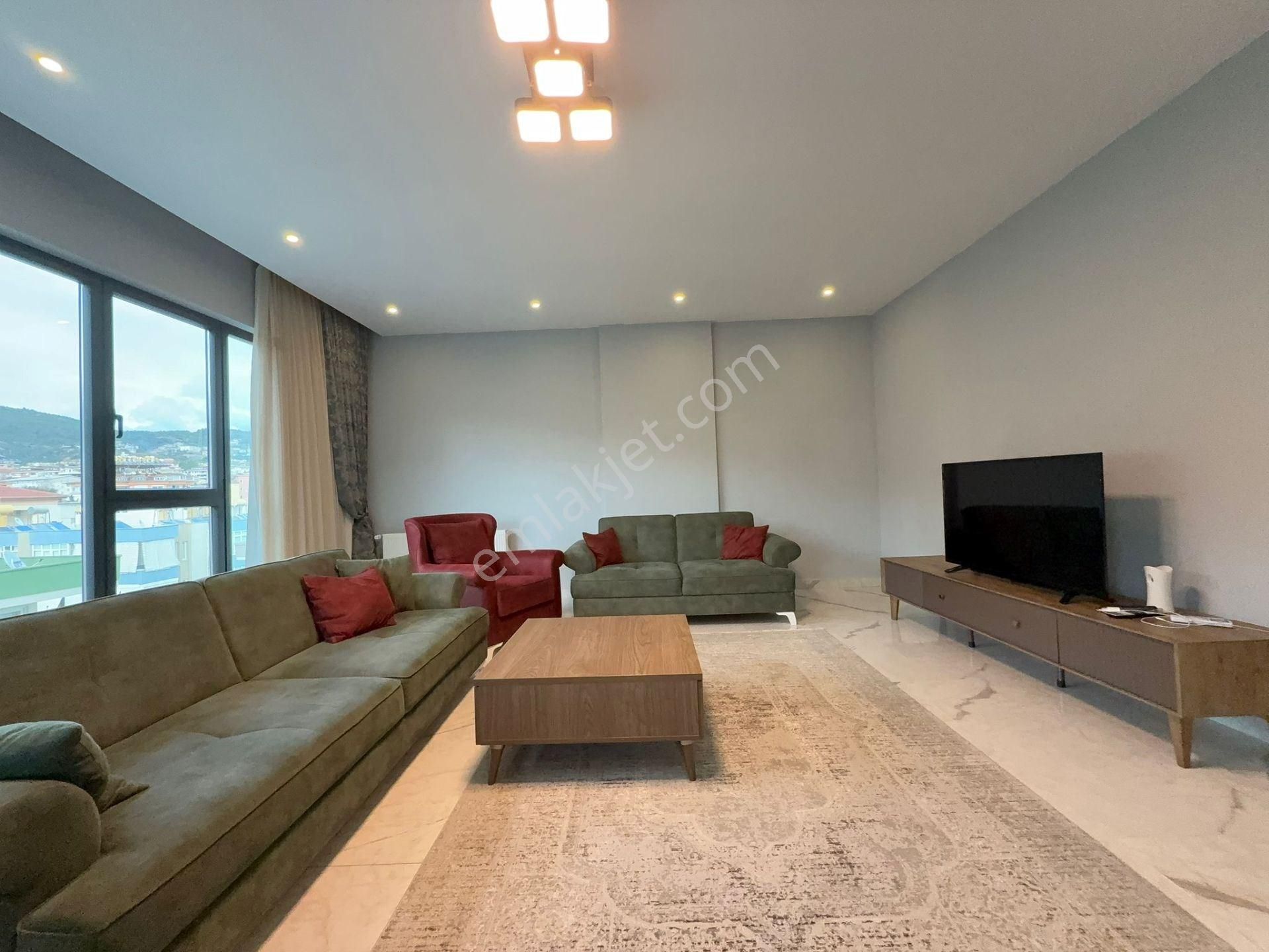 Alanya Güllerpınarı 3+1 Ayrı Mutfaklı Lüks Satılık Daire