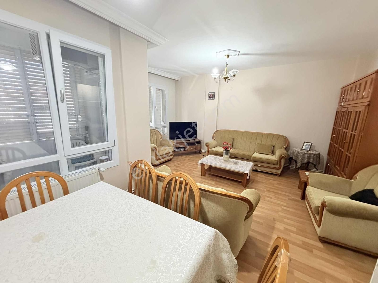 Esenyalı Cad Üzeri Site İçi Otoparklı 2+1 95 M2 Çift Cephe Daire - Görsel 12