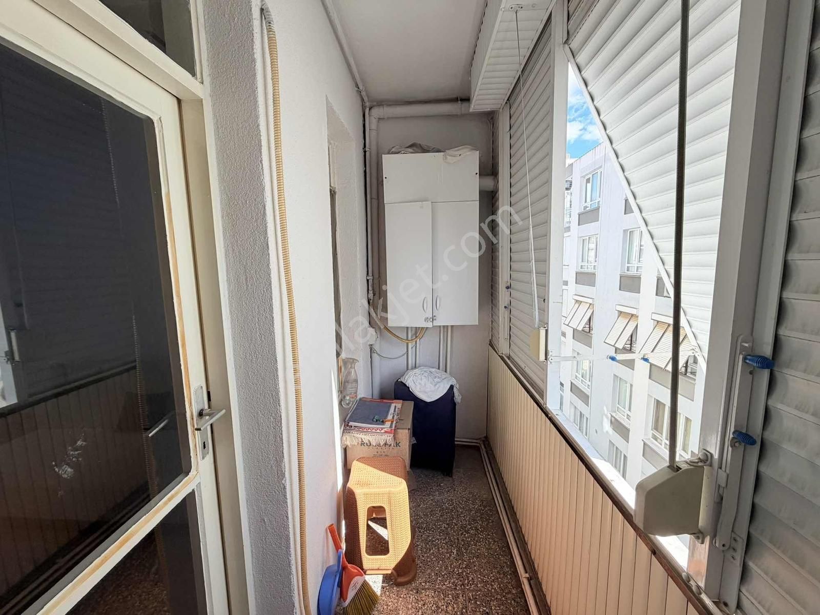 Esenyalı Cad Üzeri Site İçi Otoparklı 2+1 95 M2 Çift Cephe Daire - Görsel 3