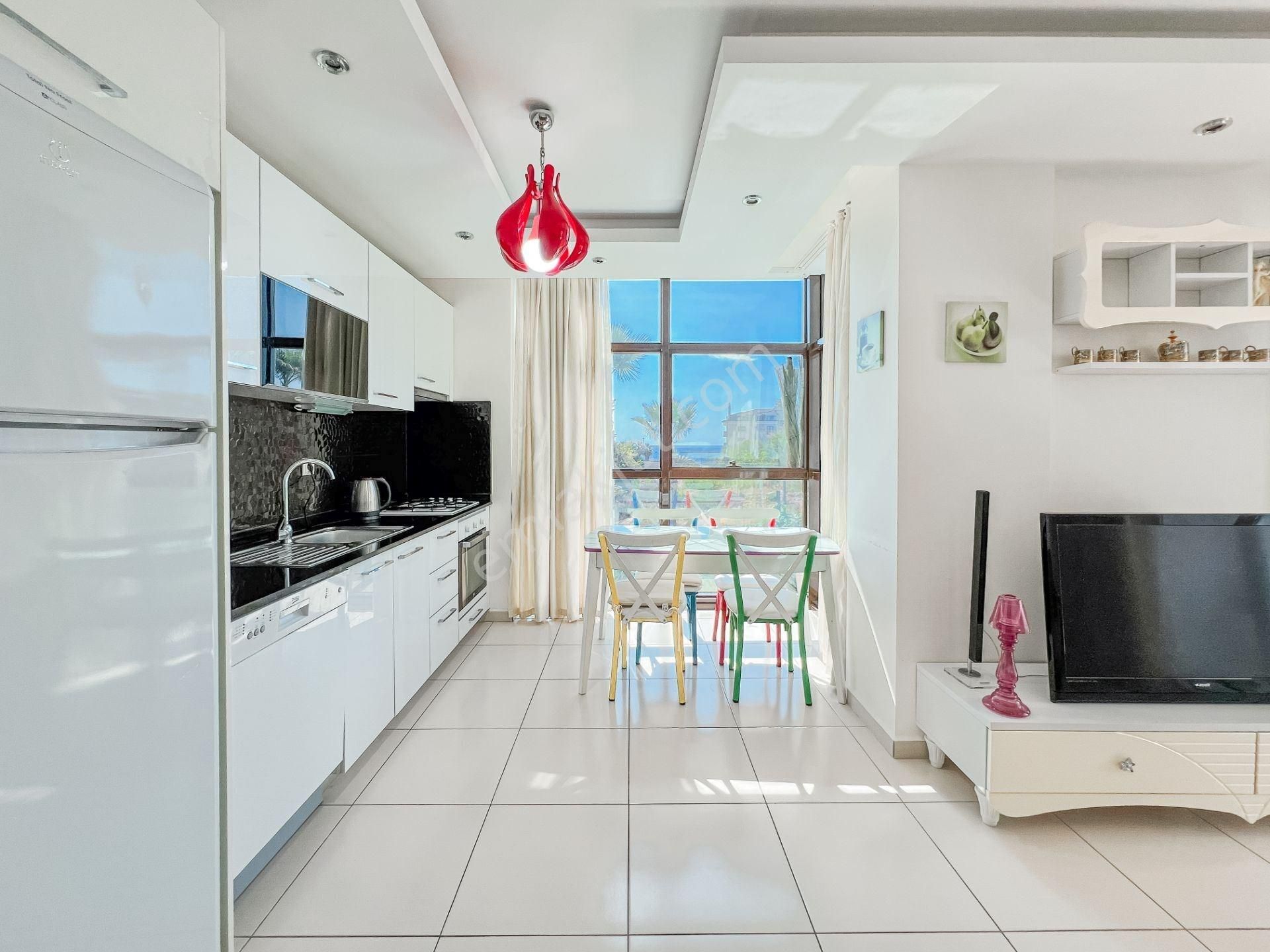 Alanya Kestel’de Denize 200 M, Güney-batı Cepheli 1+1 Eşyalı Daire - Görsel 11
