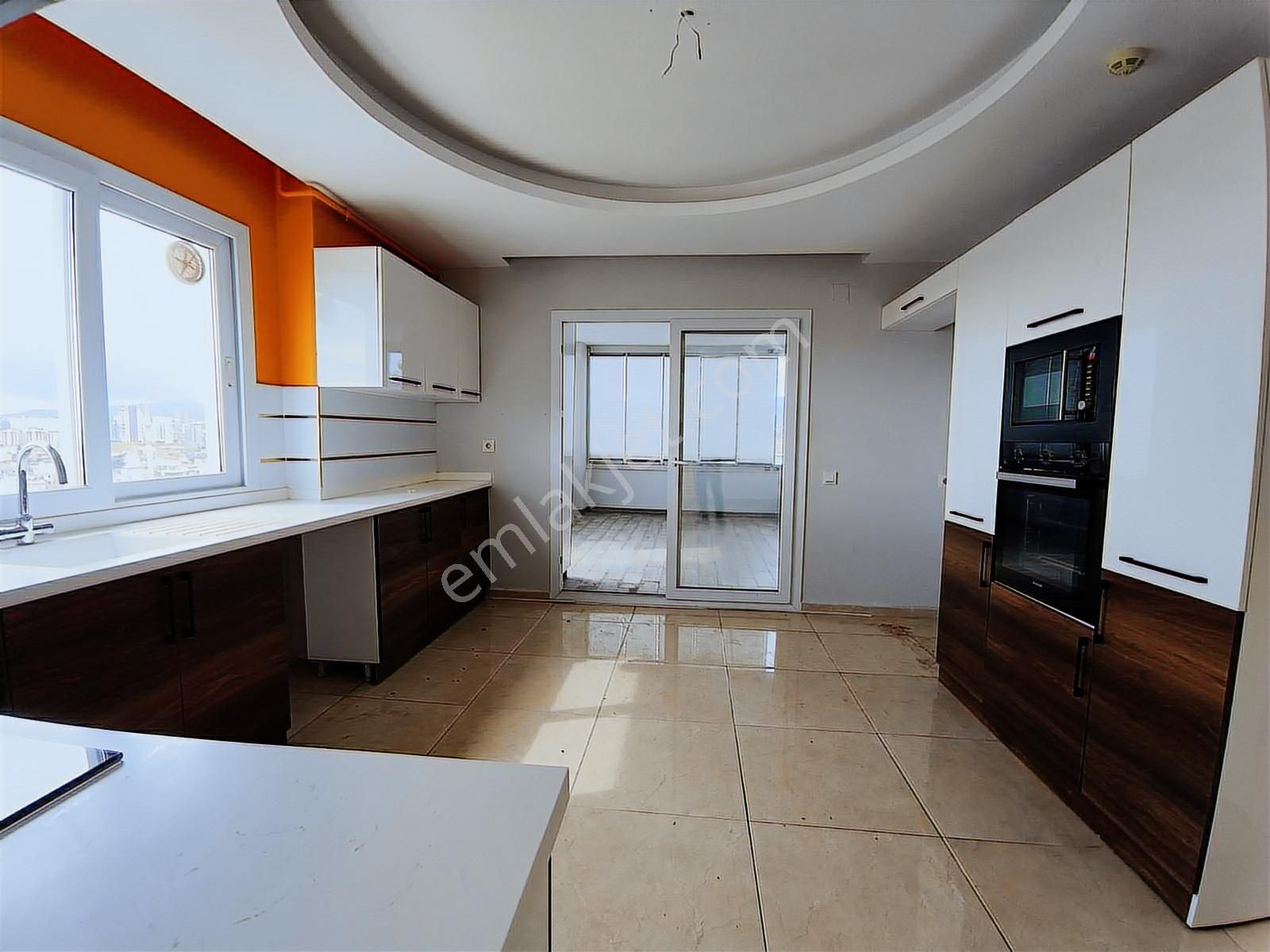 Mersin Kuzeykent'de Sosyal Donatılı 4+1 Acil Satılık Daire - Görsel 9