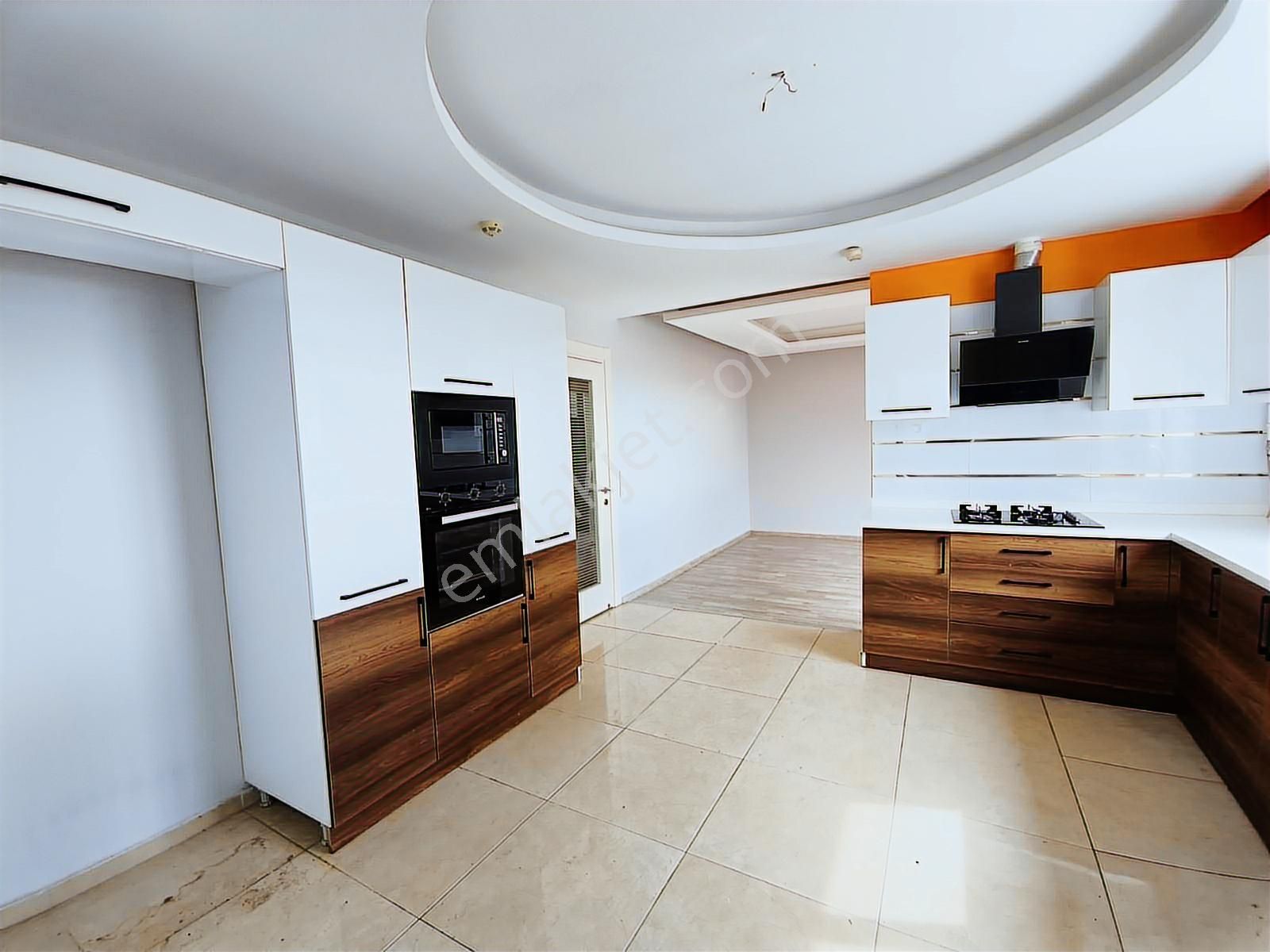 Mersin Kuzeykent'de Sosyal Donatılı 4+1 Acil Satılık Daire - Görsel 8