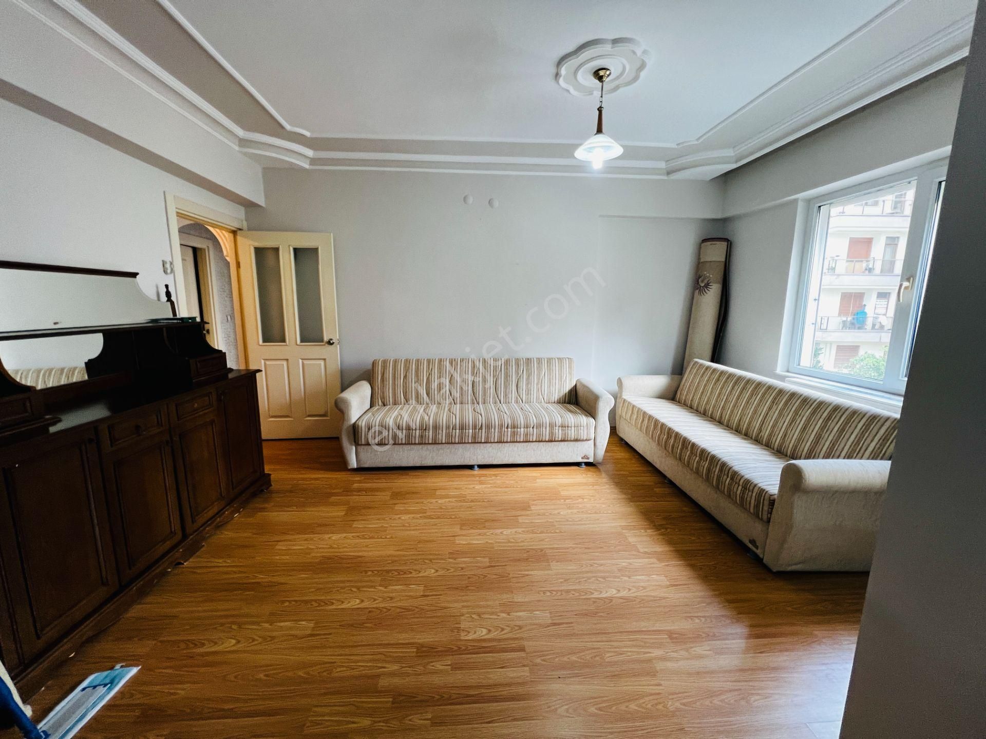 Tramvay Durağına Çok Yakın Asansörlü Kombili Arakat 3+1 - Görsel 5