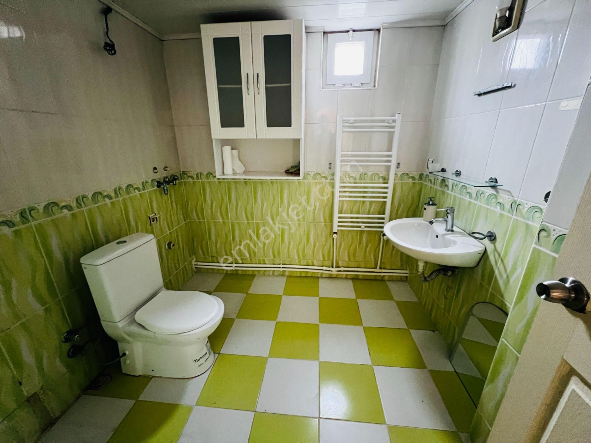 Tramvay Durağına Çok Yakın Asansörlü Kombili Arakat 3+1 - Görsel 17