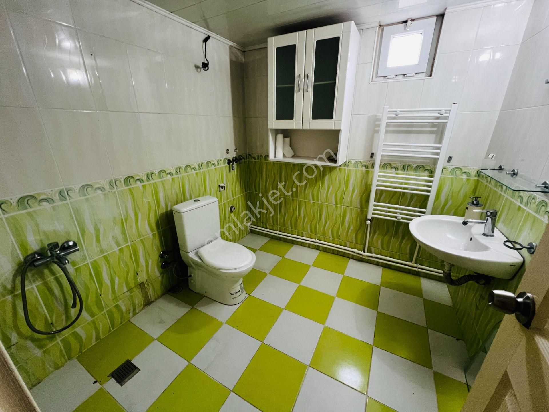 Tramvay Durağına Çok Yakın Asansörlü Kombili Arakat 3+1 - Görsel 19