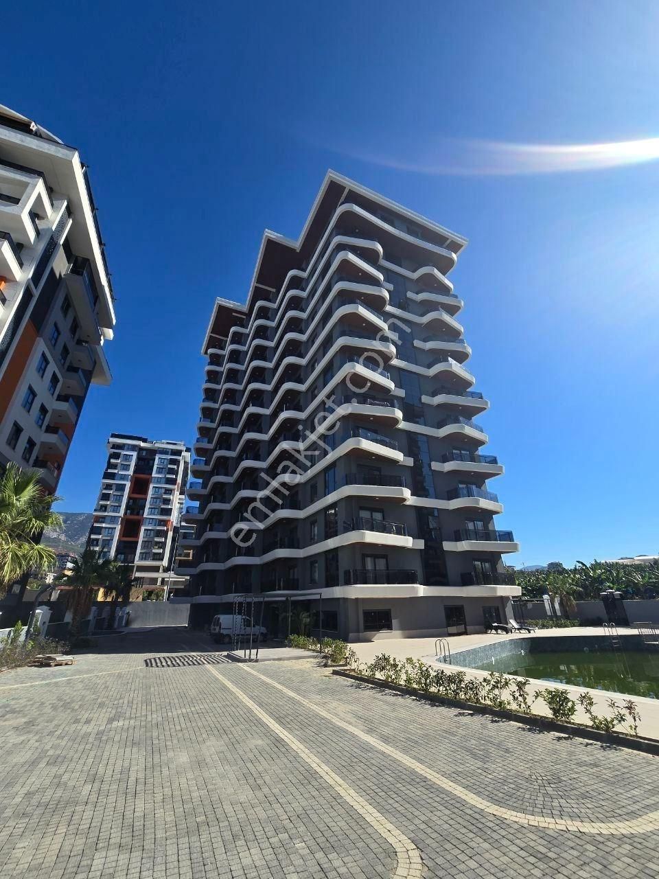 Alanya Mahmutlarda Deniz Manzaralı 2+1 Muhteşem Lokasyon Sıfır Daire - Görsel 2