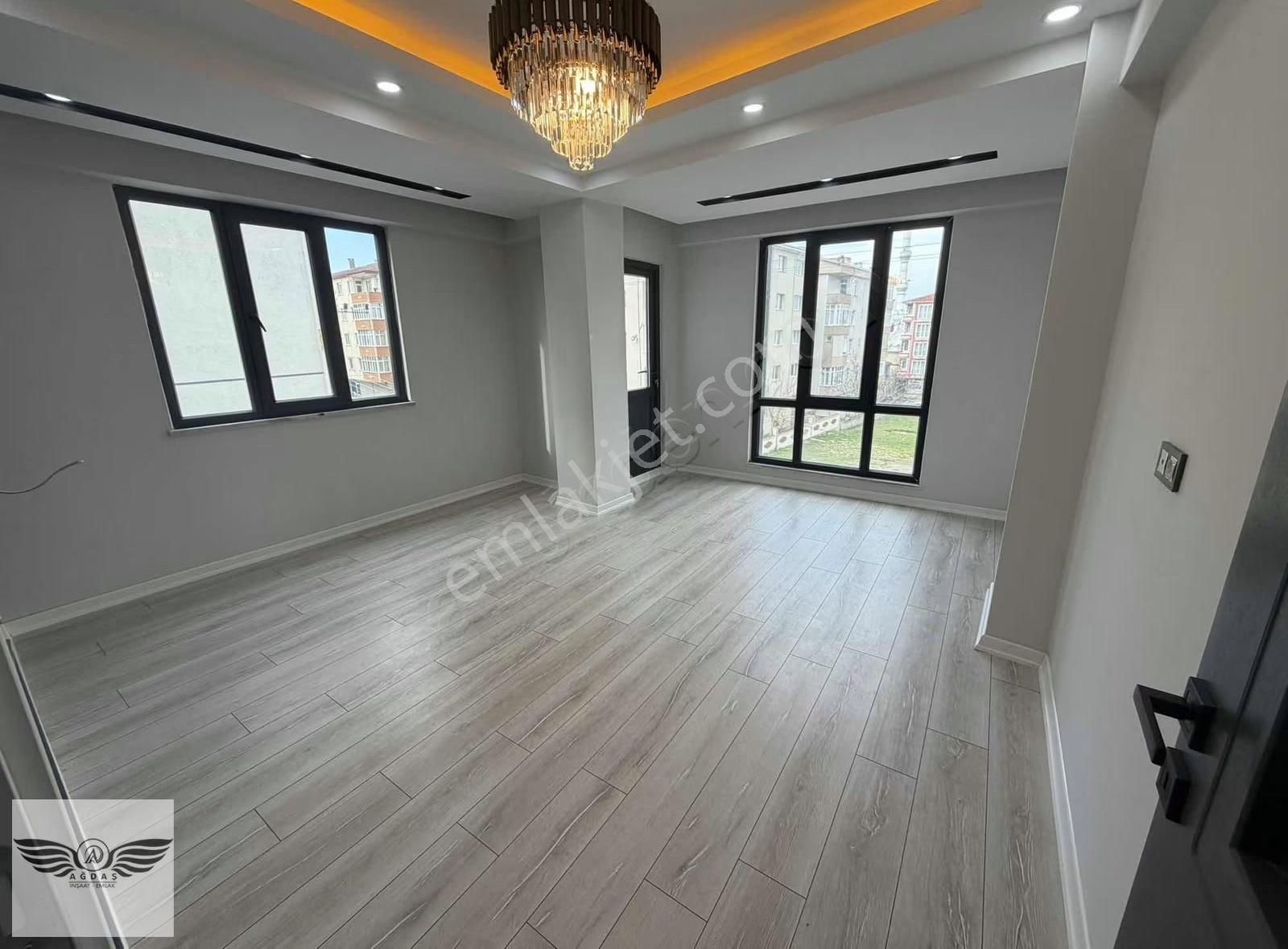 2+1 Cadde Koşe Başı Merkezi Konumda Luks Satılık Daire - Görsel 17