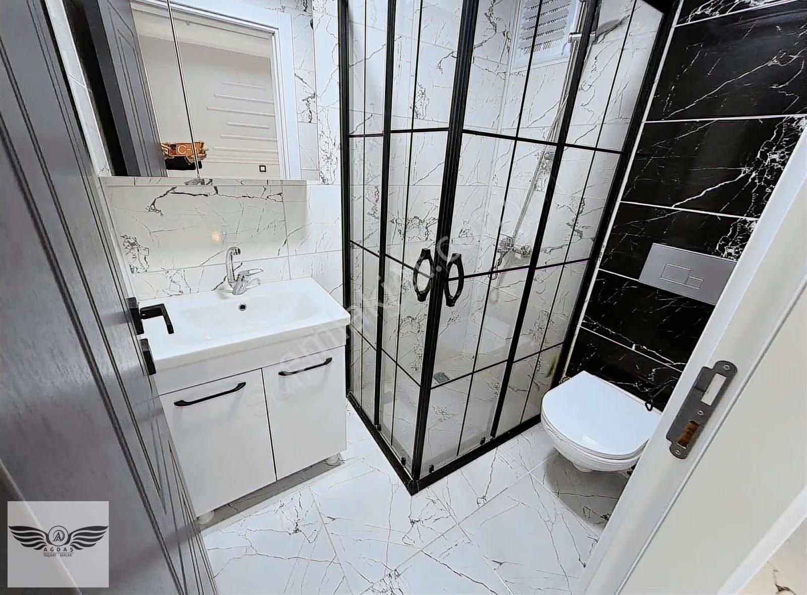 2+1 Cadde Koşe Başı Merkezi Konumda Luks Satılık Daire - Görsel 5