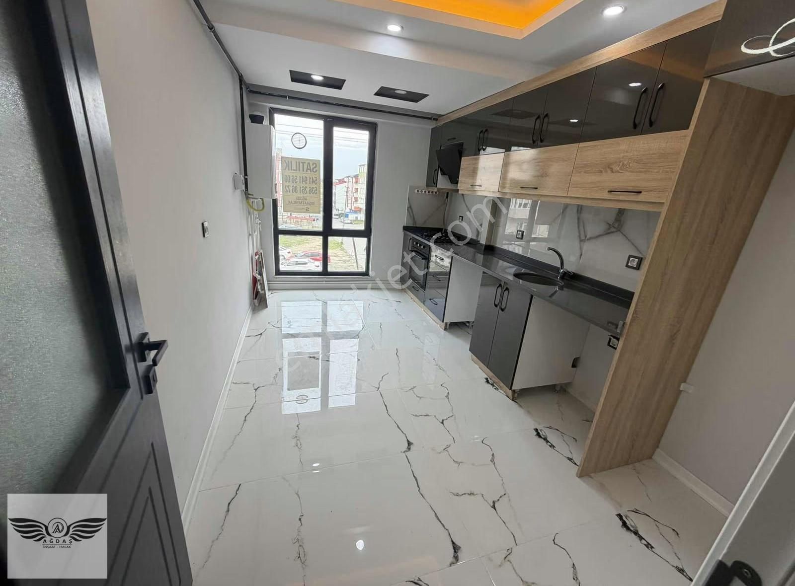 2+1 Cadde Koşe Başı Merkezi Konumda Luks Satılık Daire - Görsel 20