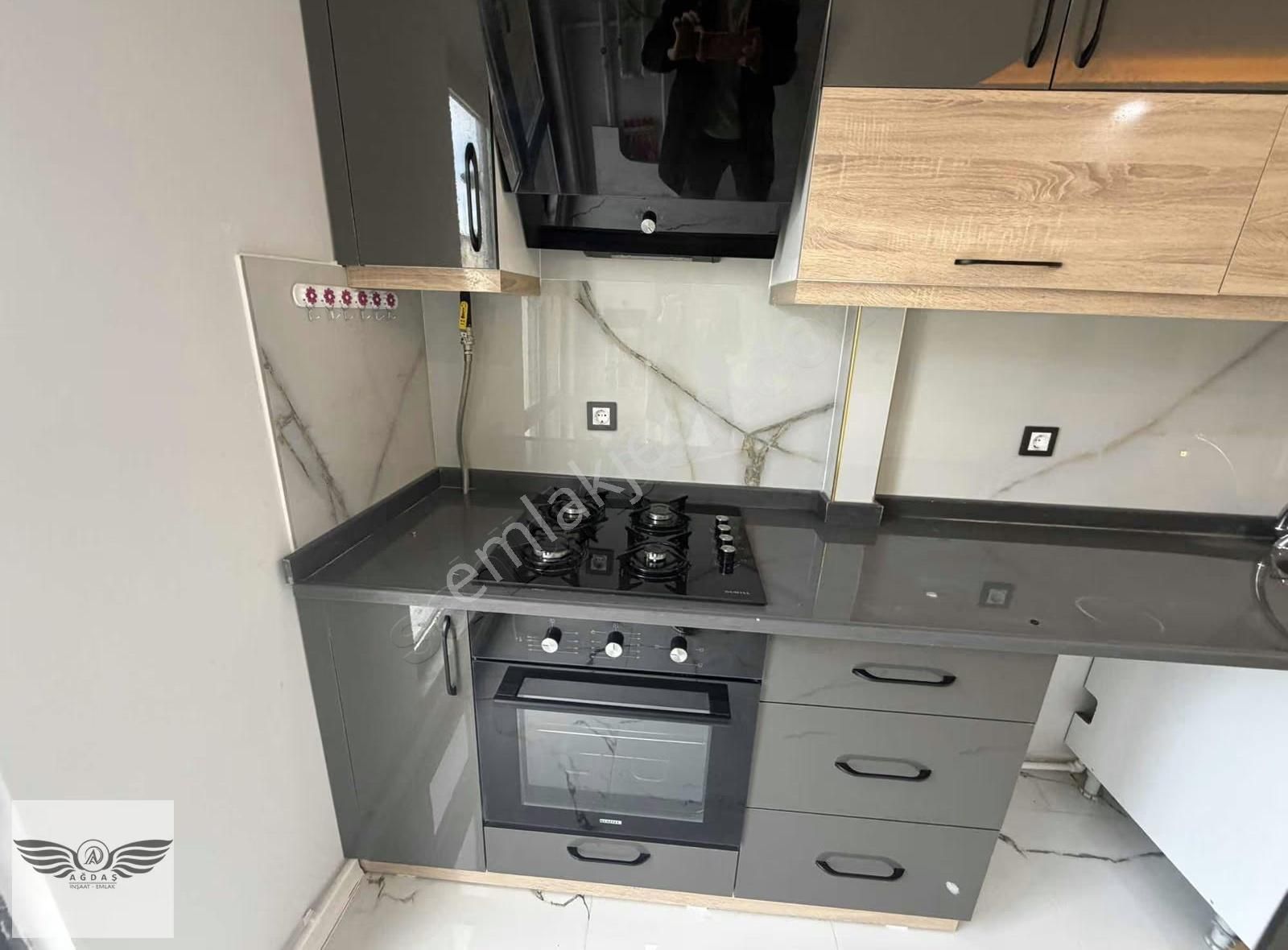 2+1 Cadde Koşe Başı Merkezi Konumda Luks Satılık Daire - Görsel 15