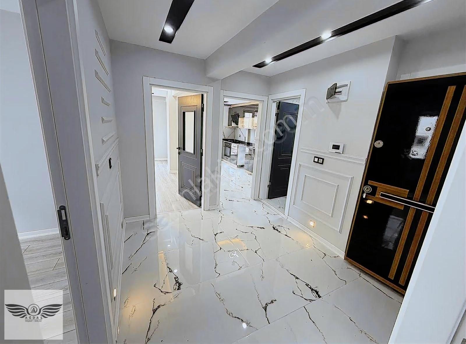 2+1 Cadde Koşe Başı Merkezi Konumda Luks Satılık Daire - Görsel 9