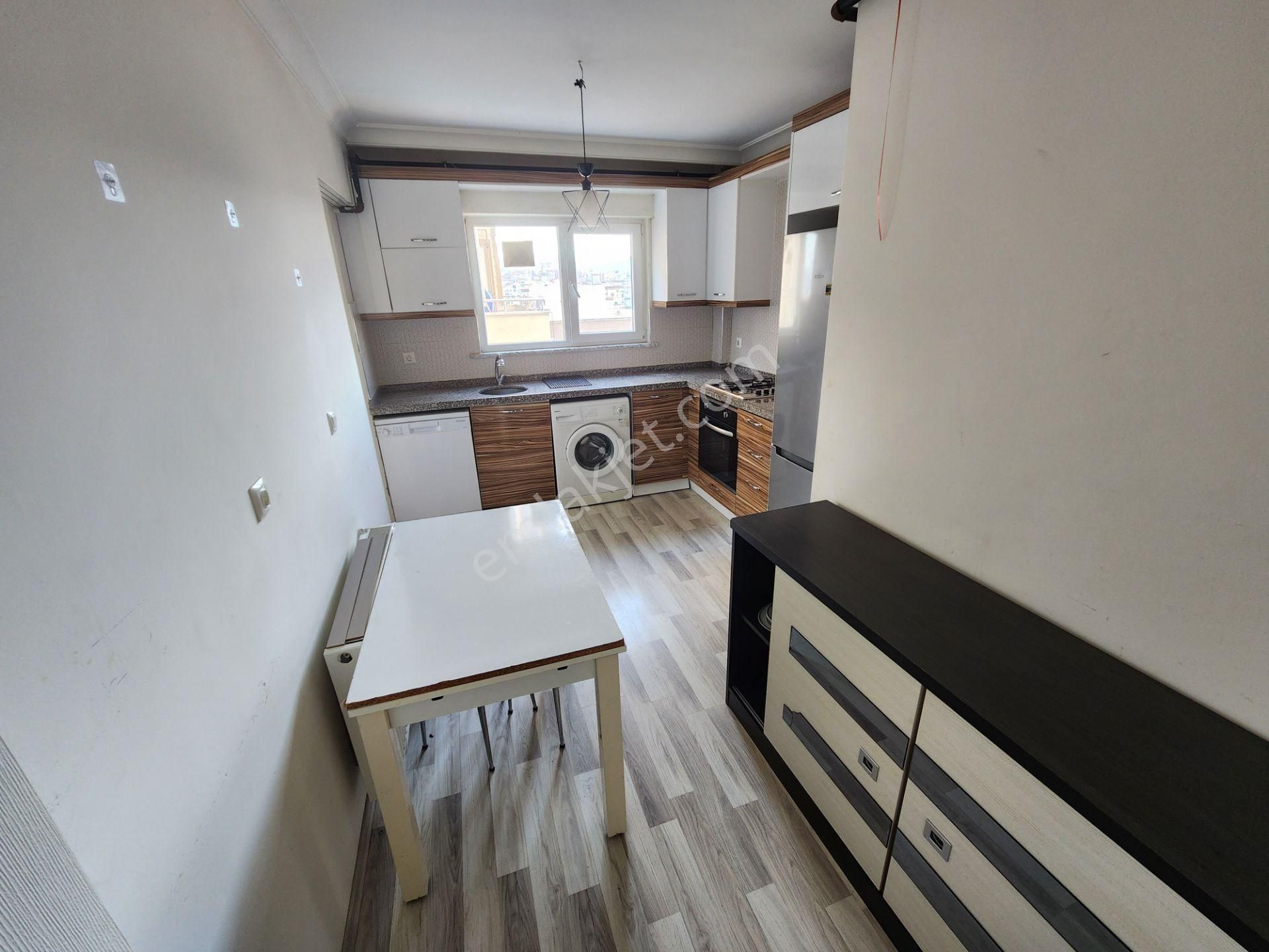 Mudanya Güzelyalı Burgaz’da Havuzlu Site İçinde Deniz Manzaralı Eşyalı 2+1 Kiralık Daire - Görsel 17