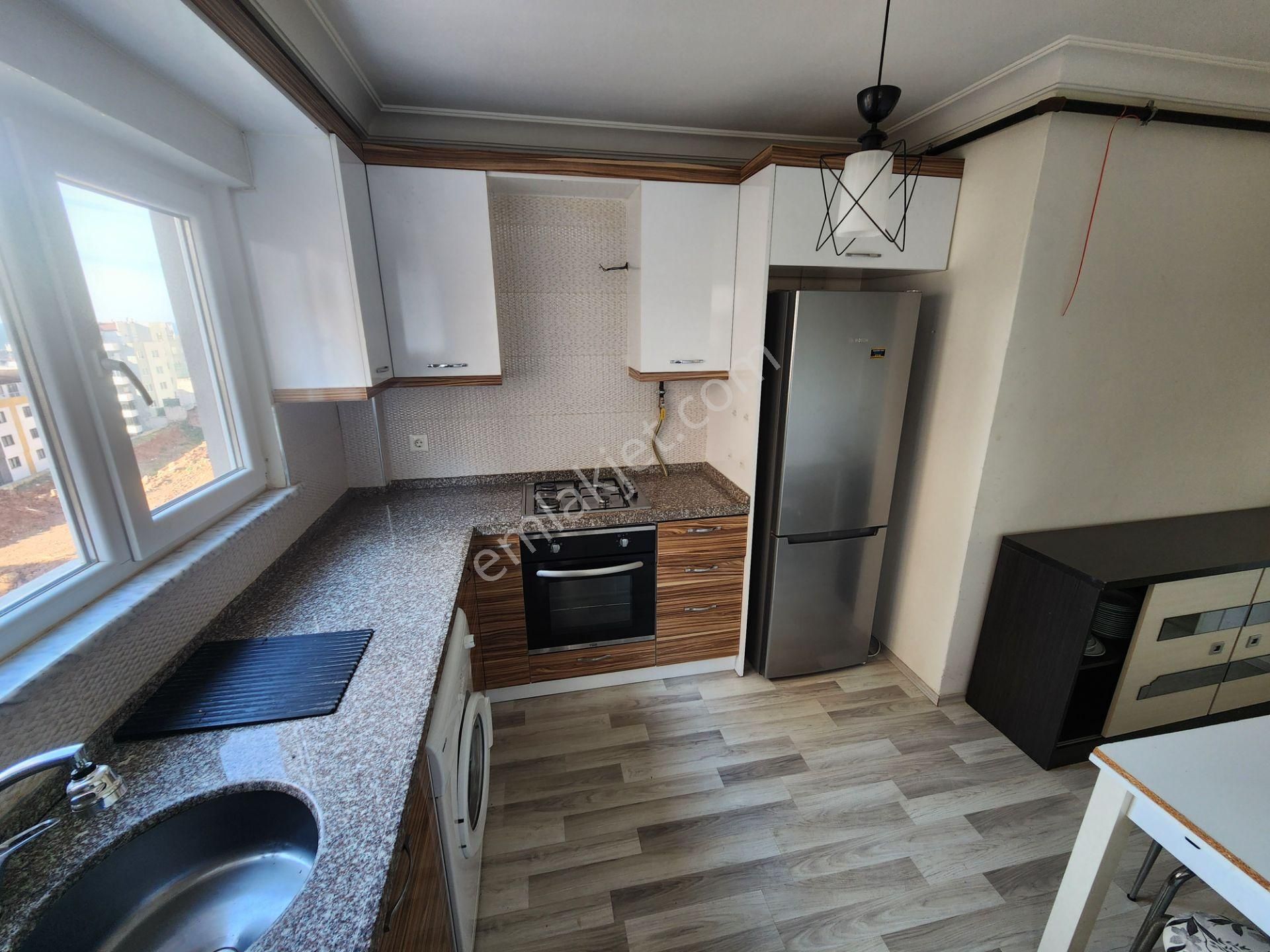 Mudanya Güzelyalı Burgaz’da Havuzlu Site İçinde Deniz Manzaralı Eşyalı 2+1 Kiralık Daire - Görsel 18