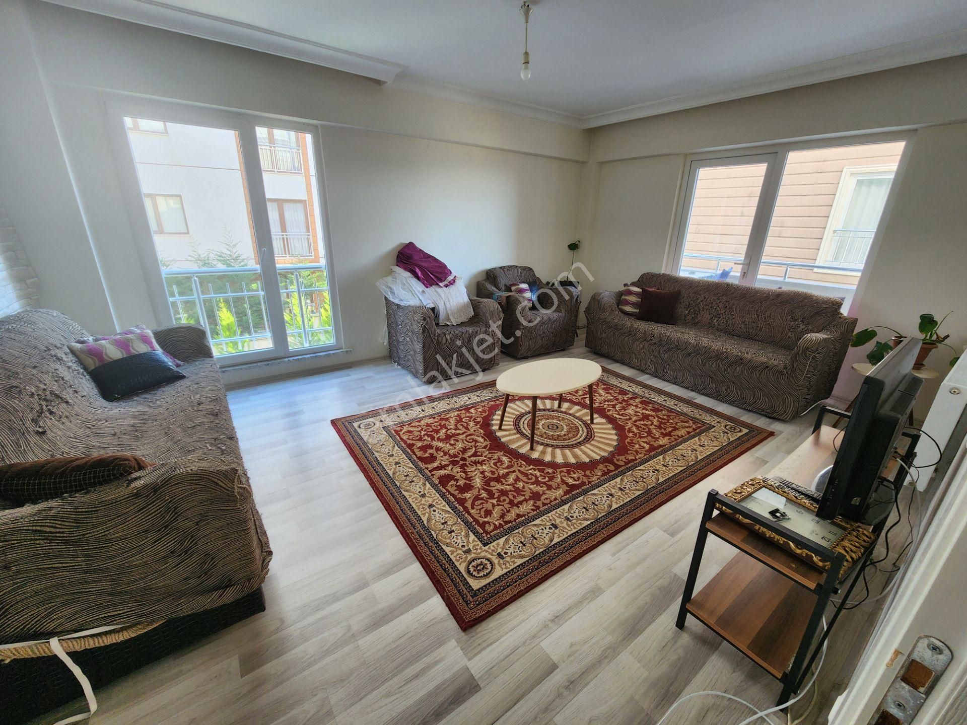 Mudanya Güzelyalı Burgaz’da Havuzlu Site İçinde Deniz Manzaralı Eşyalı 2+1 Kiralık Daire - Görsel 13