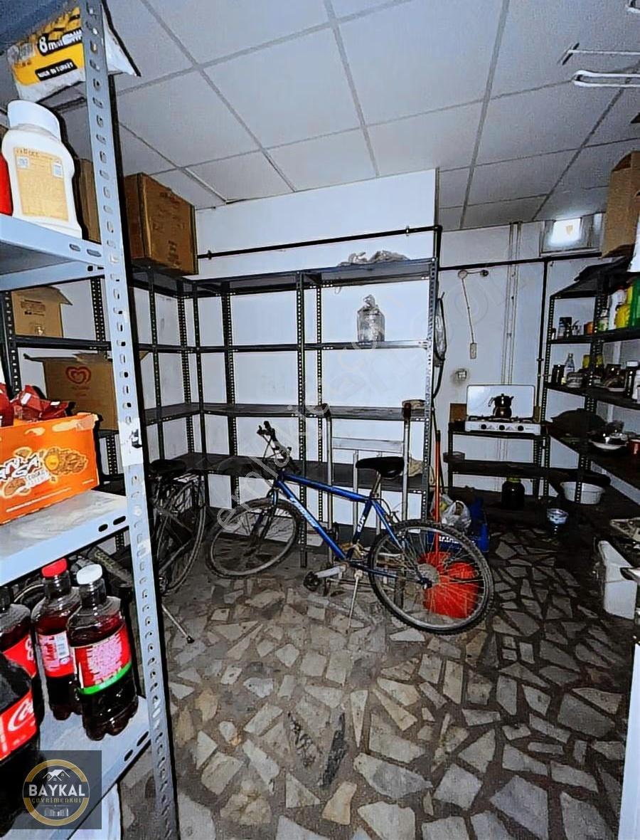 Yenimahalle'de Acil Satılık Ana Cadde Üzeri Köşebaşı Market - Görsel 3