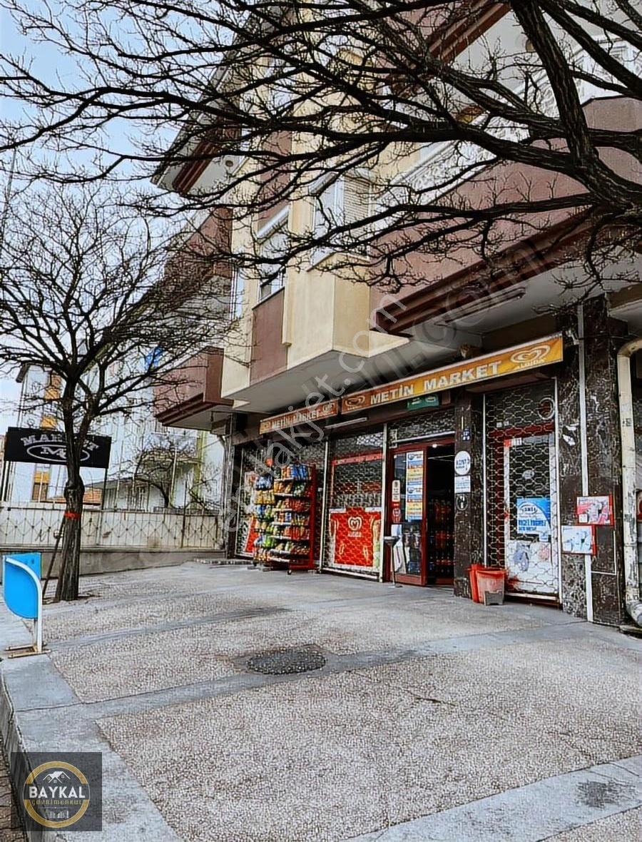Yenimahalle'de Acil Satılık Ana Cadde Üzeri Köşebaşı Market