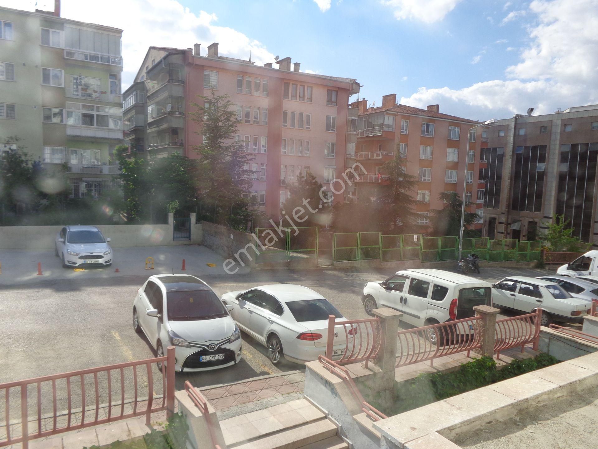 Dikmen Vadievlerinde , 2+1, 1. Katta, Bakımlı, Cumbalı,manzaralı.... - Görsel 32