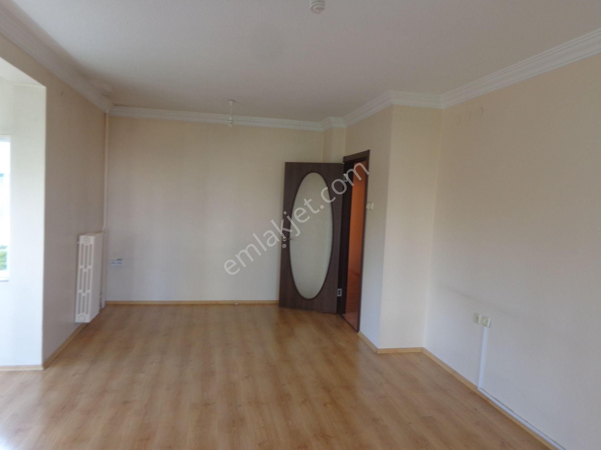 Dikmen Vadievlerinde , 2+1, 1. Katta, Bakımlı, Cumbalı,manzaralı.... - Görsel 8