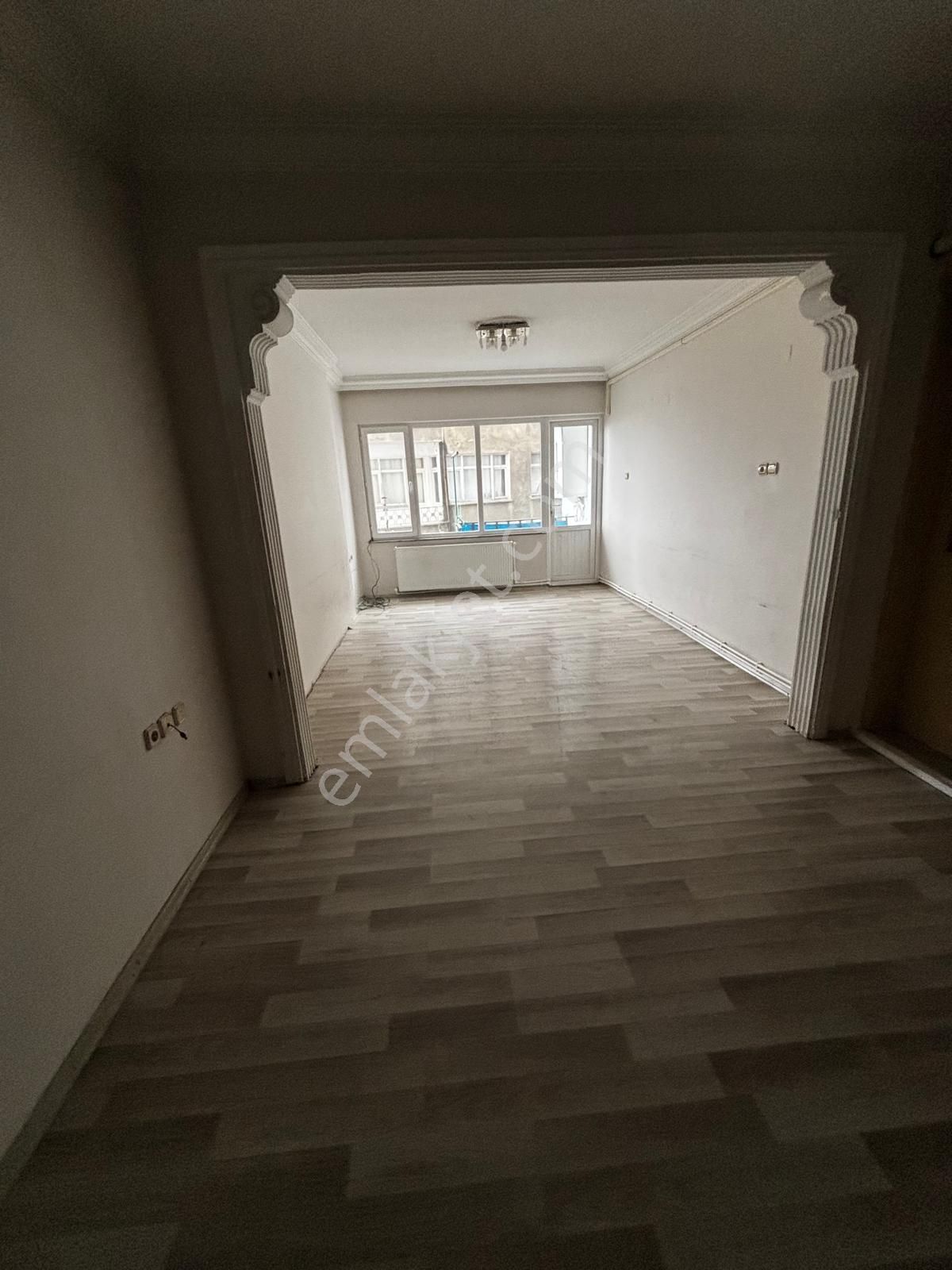Orta Mahalle'de Satılık 2+1 Daire (70m²) - Deha Emlak - Görsel 2