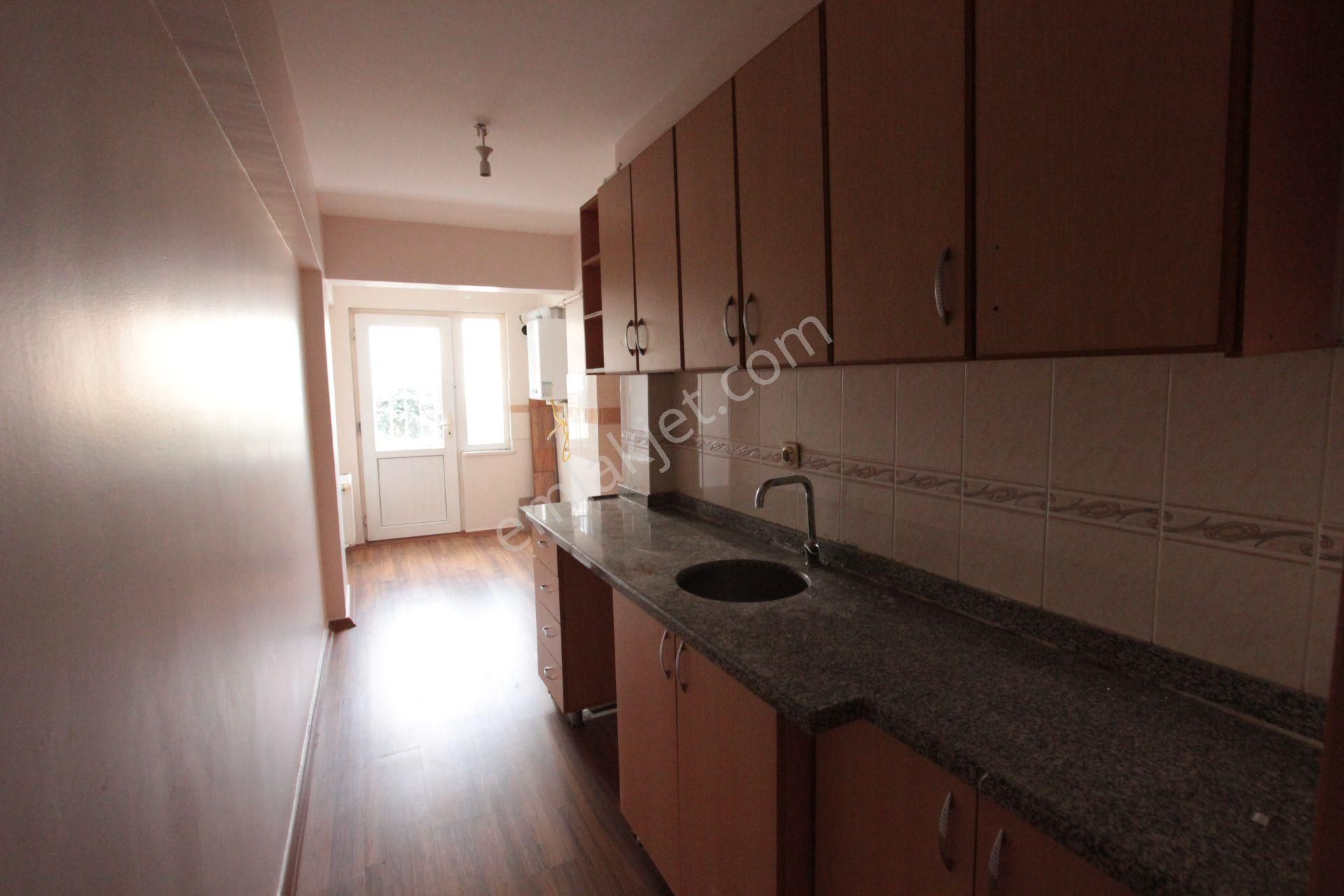 Rami Cuma Mah Ebeveyn Banyolu 3+1 Kiralık Daire - Görsel 8