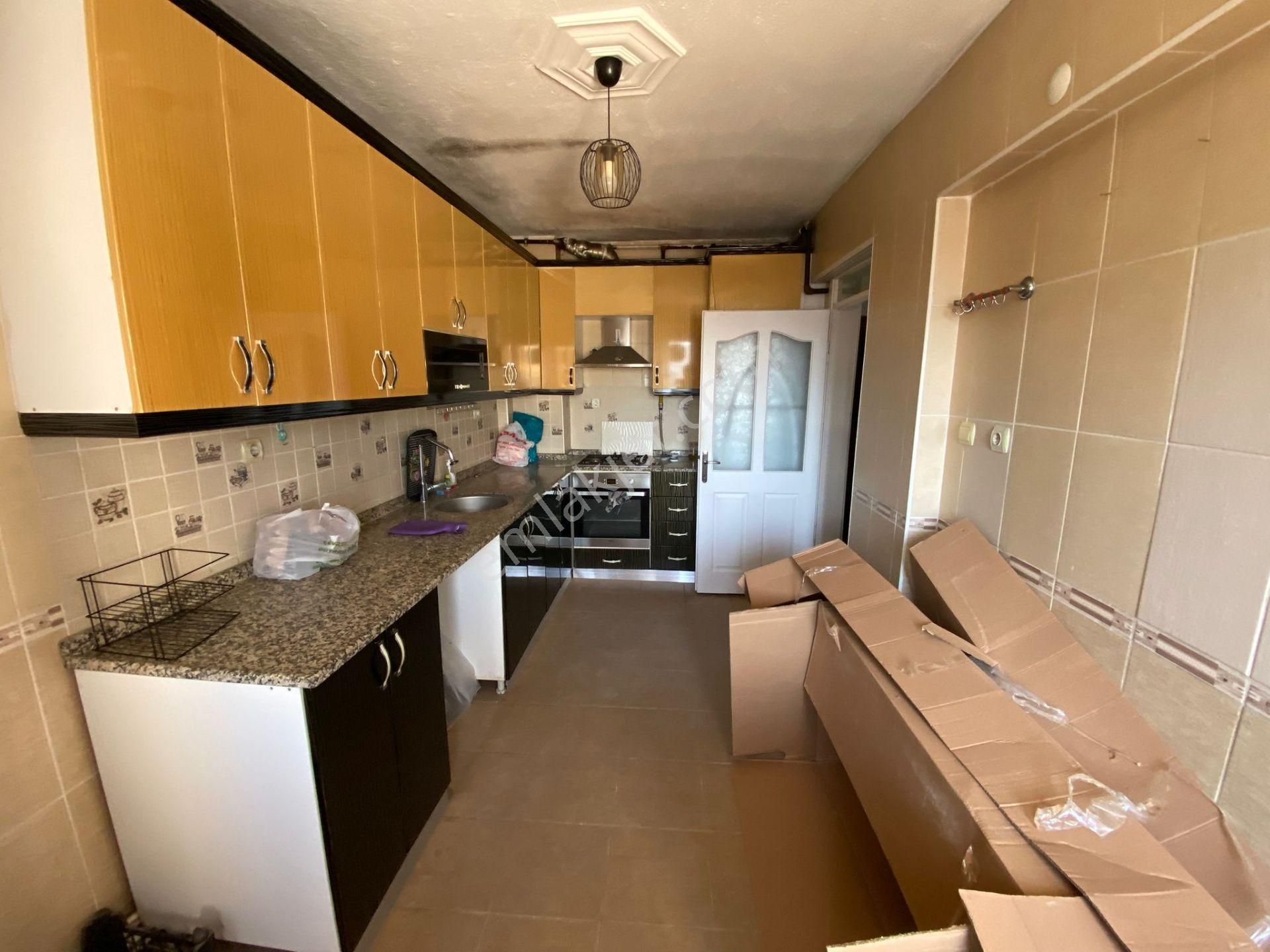 Acill Buca M.kemal Mah.de 2+1 95m2 Dgazlı Ana Yol Üzerinde Havadar Satılık Daire - Görsel 9