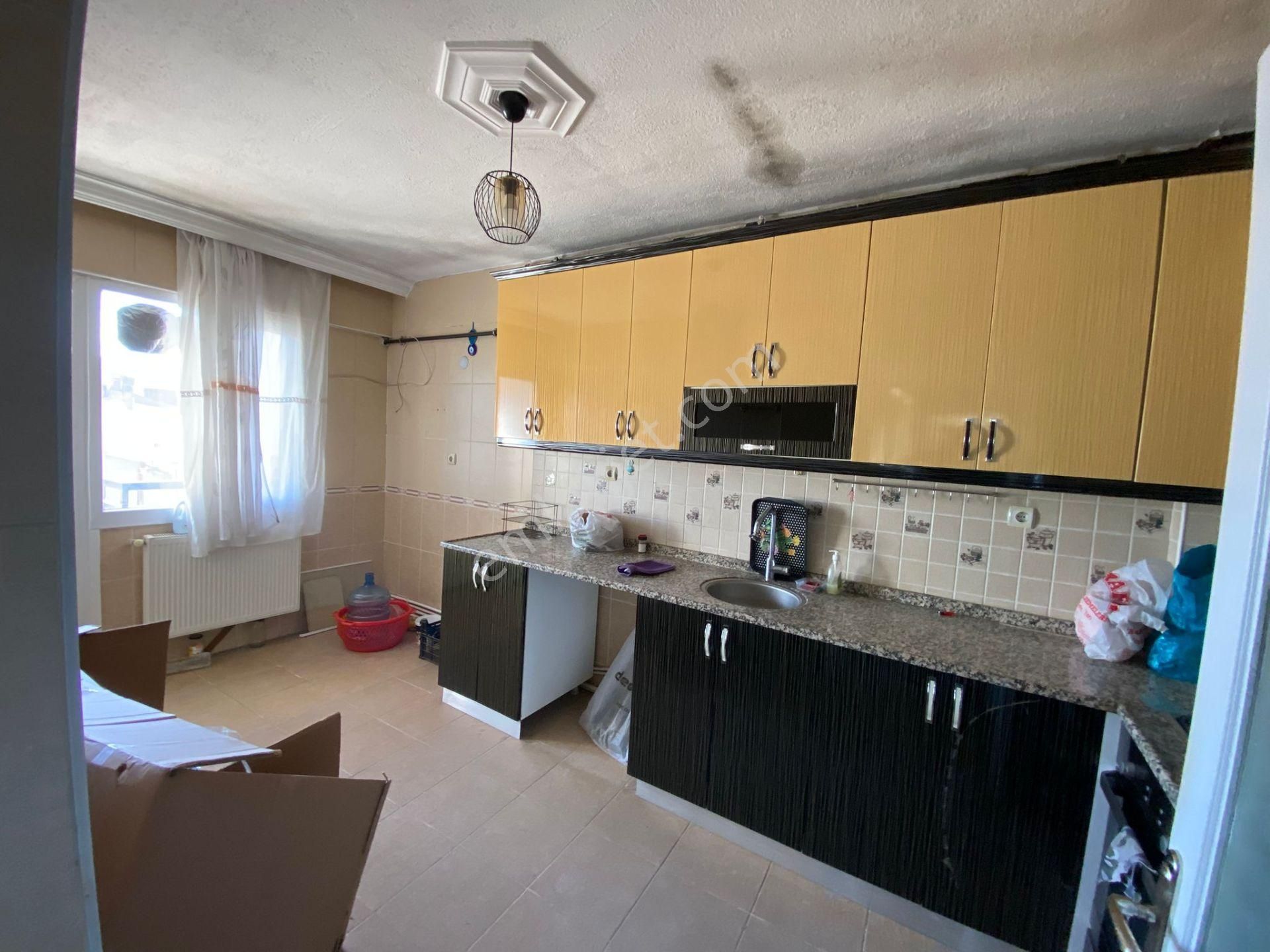 Acill Buca M.kemal Mah.de 2+1 95m2 Dgazlı Ana Yol Üzerinde Havadar Satılık Daire - Görsel 8