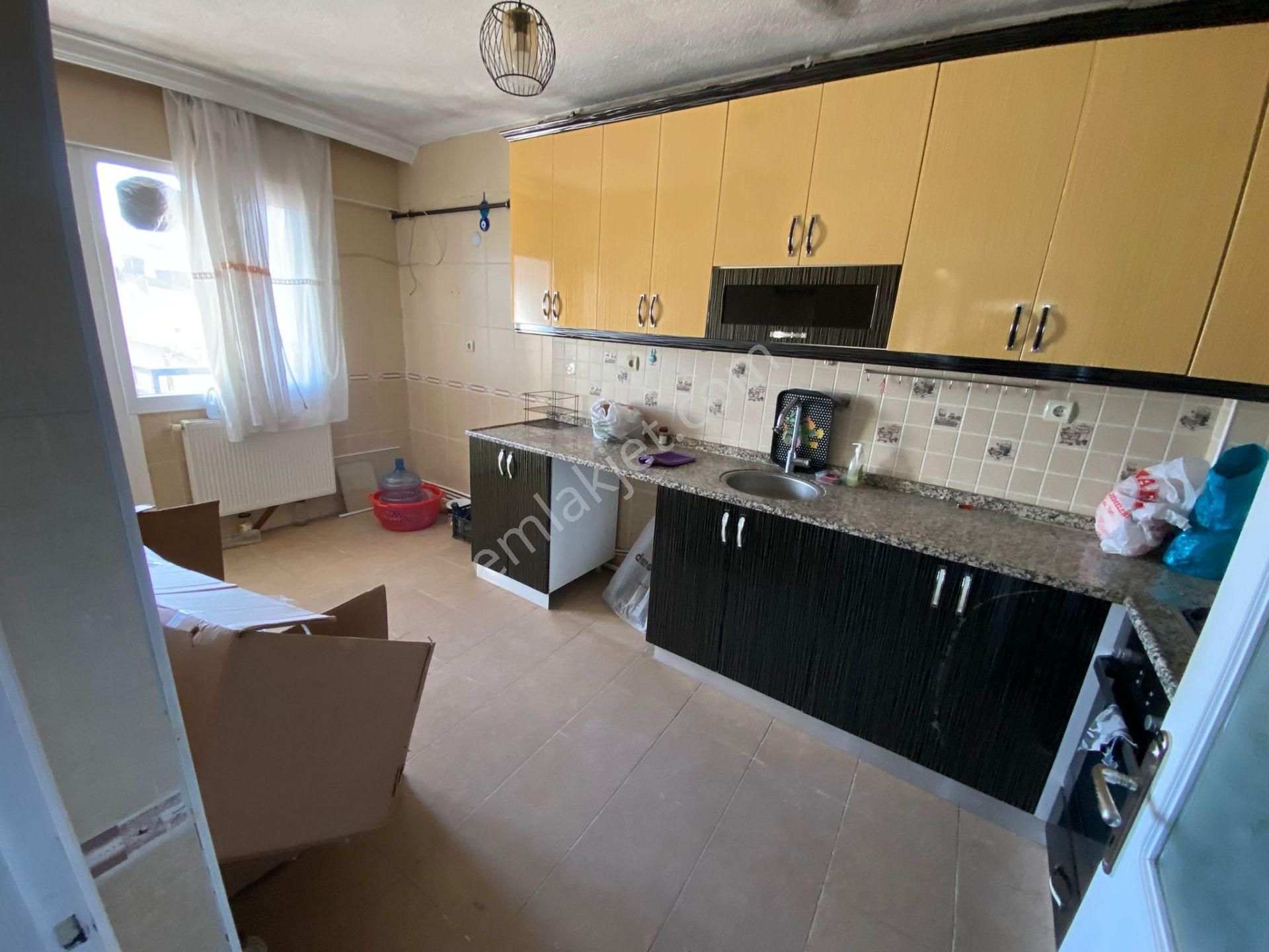 Acill Buca M.kemal Mah.de 2+1 95m2 Dgazlı Ana Yol Üzerinde Havadar Satılık Daire - Görsel 10