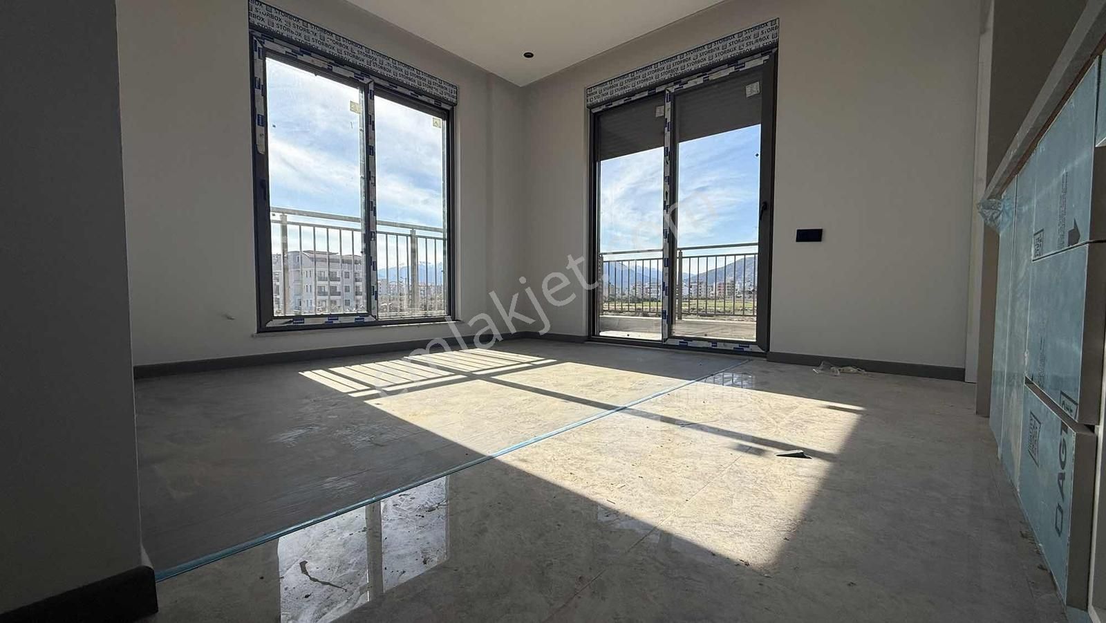 Doğa İçinde! Döşemealtı Çıplaklıda Orman Manzaralı Daire - Görsel 7