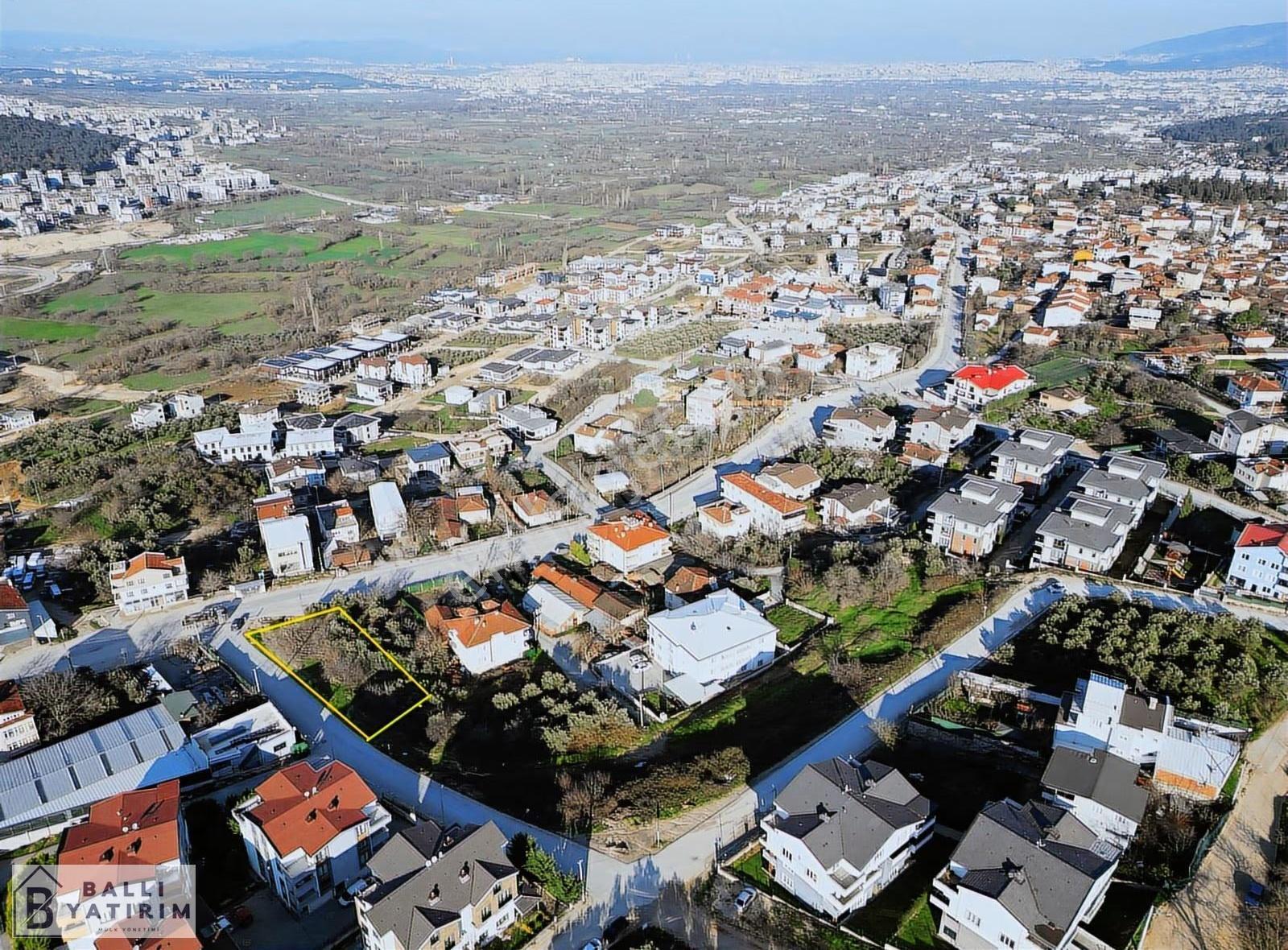 Ballı Yatırım'dan Çift Yola Cephe 600 M2 Net Villa Arsası