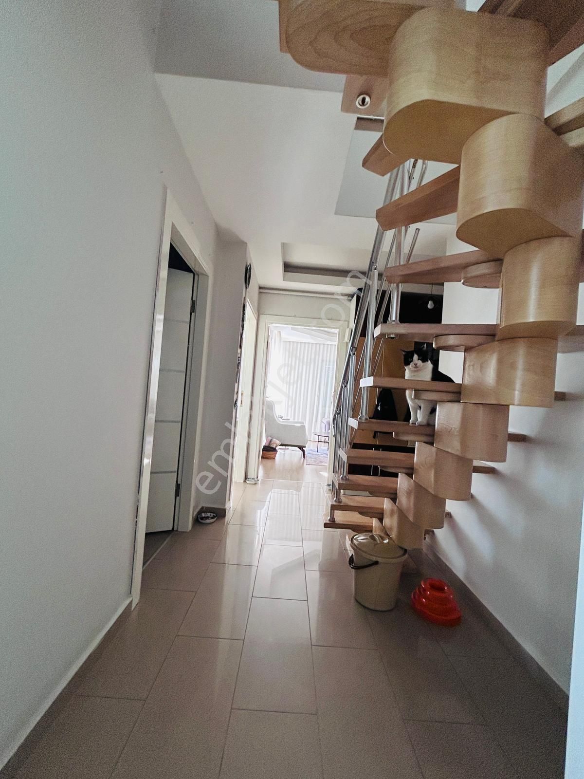 Akkuyuda Önü Açık Asansörlü Doğalgazlı Geniş Dubleks - Görsel 15