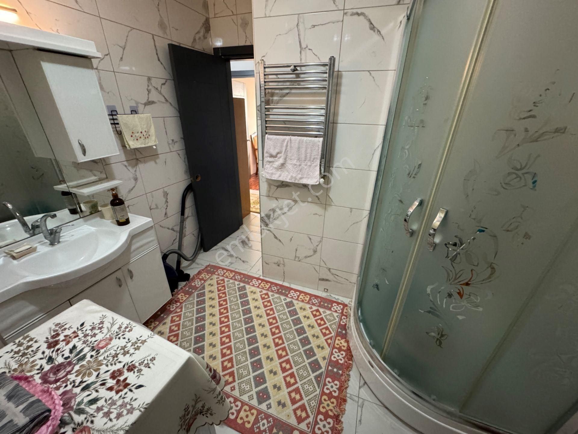 İnönü Mah.'de, Metroya, Üniv.lere Yakın K.otoparklı Kainat Cd. 2+1 - Görsel 27