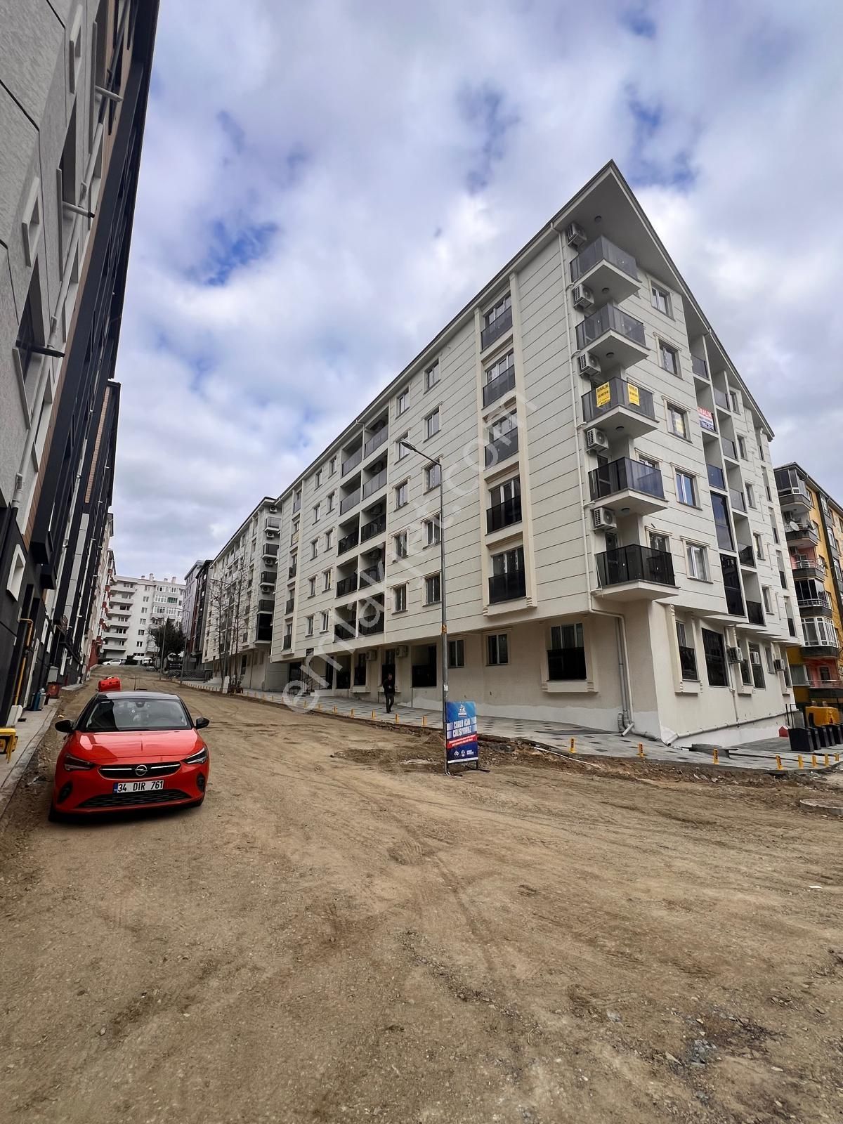 Muhittin Mahellesinde Ottaman Suitte Kiralık 1+1 Daire