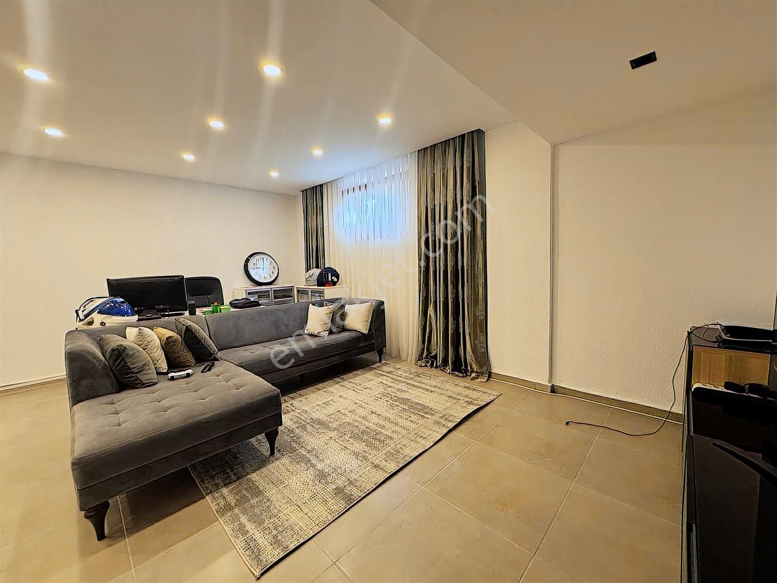 Tekirdağ Çorlu Deniz Manzaralı Site İçerisinde Satılık 5+1 Villa - Görsel 29