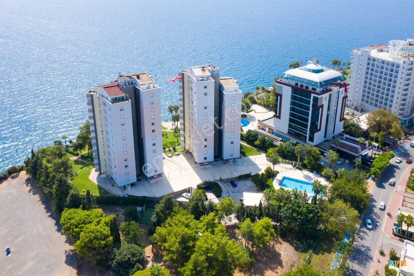 Evren Sitesinde 4+1 Emsalsiz Yalı Dairesi