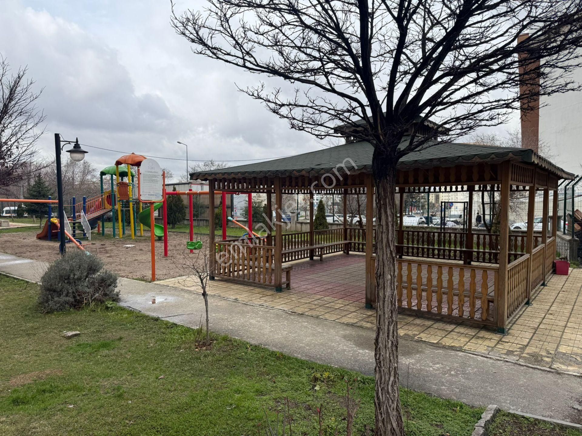 Mamak Diriliş Toki'de Boş Borçsuz Geniş 3+1 Yüksek Giriş Satılık Daire - Görsel 24