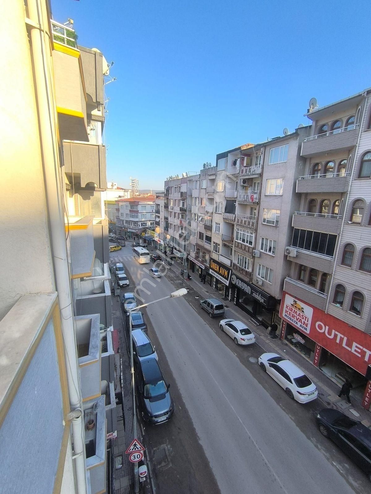M.k.paşa Gayrimenkulden Çarşı İçi Arakat 2+1 Satılık Daire