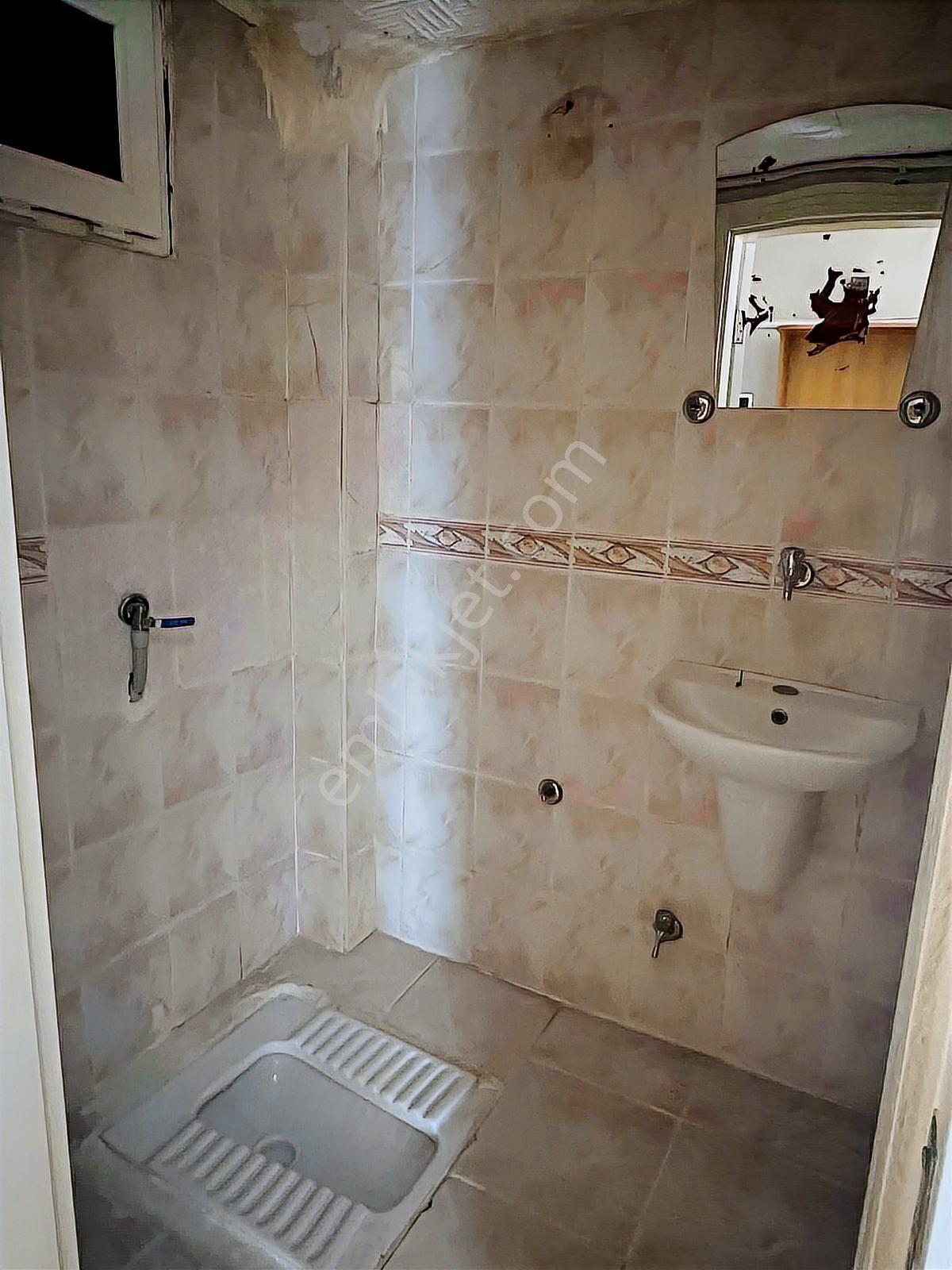 Kartal'dan Kentkoop Mahallesi Batıkent Metroya Yakın 3+1 Bakımlı - Görsel 10