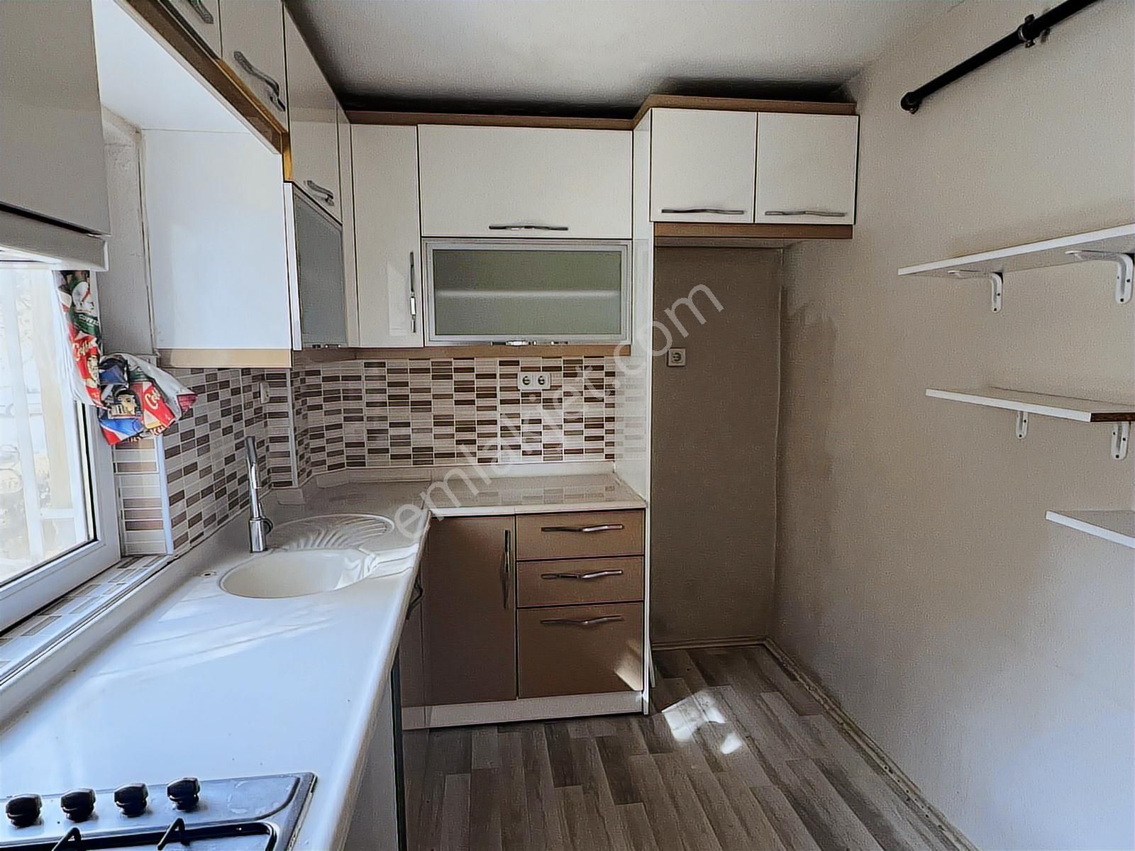 Kartal'dan Kentkoop Mahallesi Batıkent Metroya Yakın 3+1 Bakımlı - Görsel 2